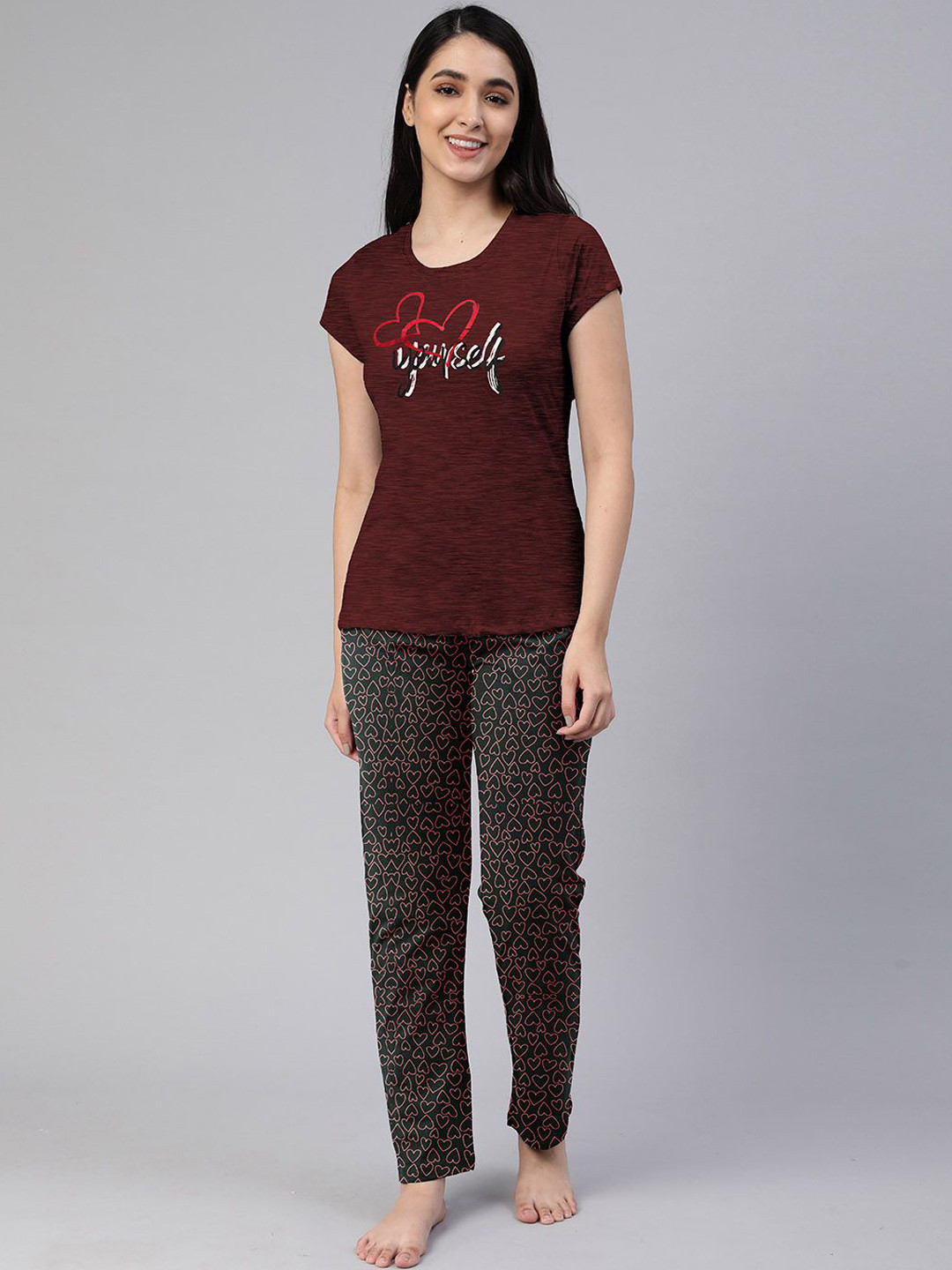 

LYRA Women Printed Night suit, Maroon