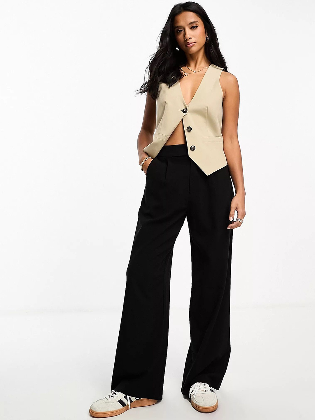 

FNOCKS Women Classic Straight Fit High Rise Easy Wash Trousers, Black