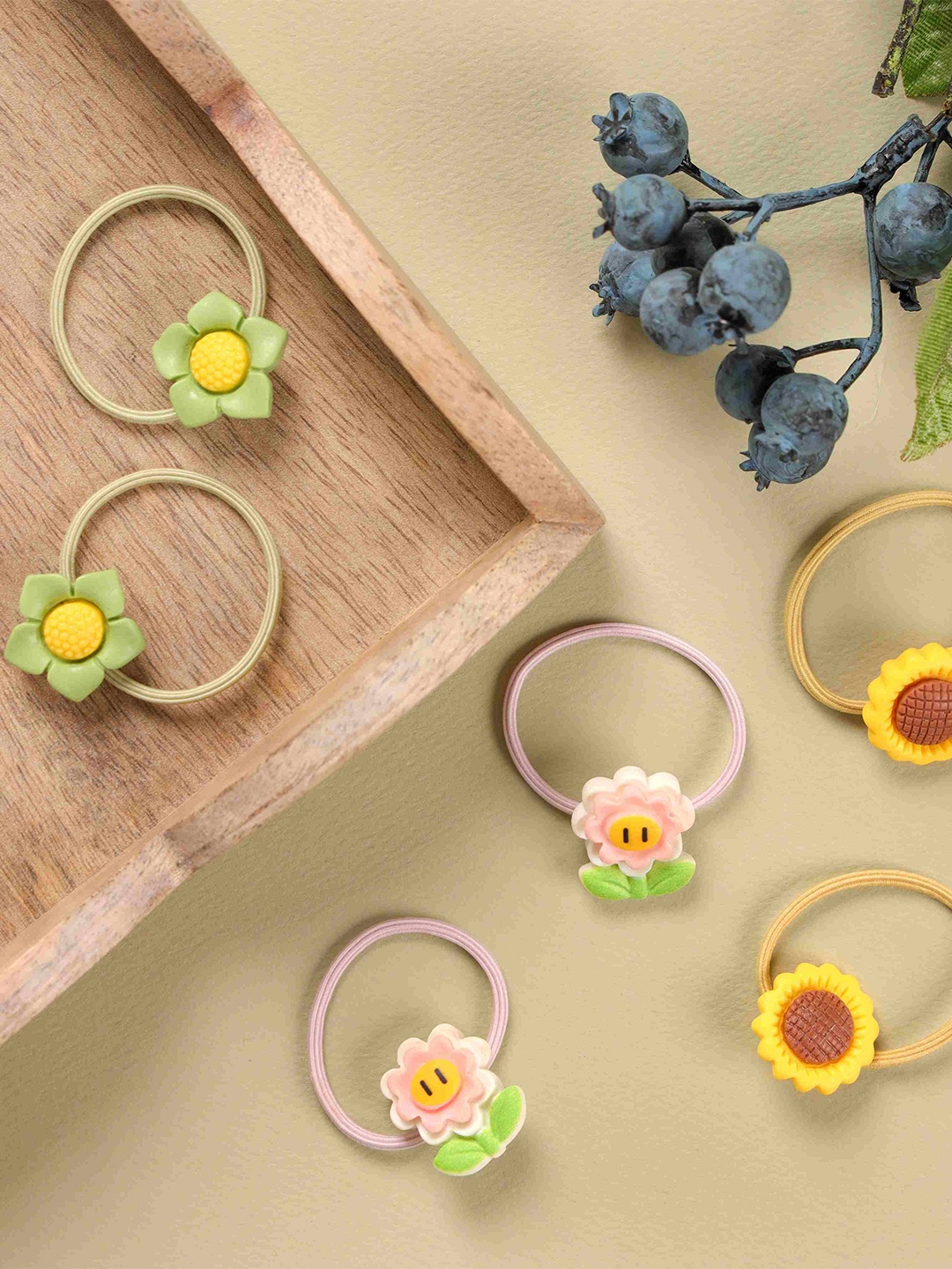 

KICKS & CRAWL Girls 3 Pieces Ponytail Holders, Yellow