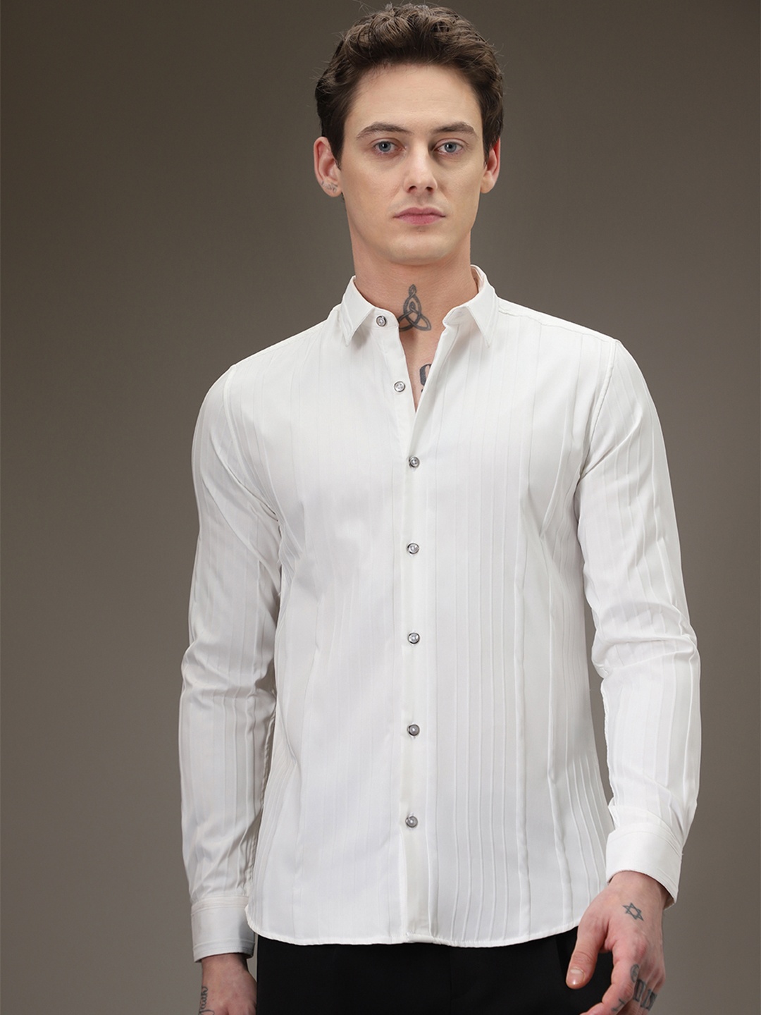 Banana Club Men Slim Fit Spread Collar Casual Solid Shirt, White