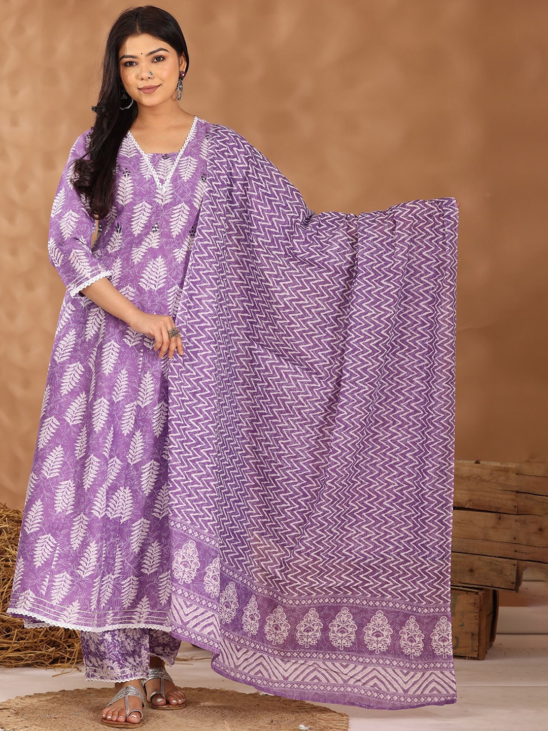 

PARTHVI Floral Printed Regular Thread Work Kurta with Palazzos & Dupatta, Purple