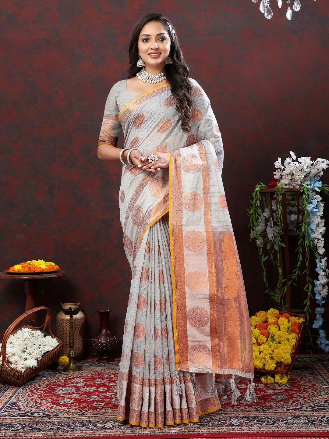 

Chandbaali Woven Design Zari Banarasi Saree, Grey