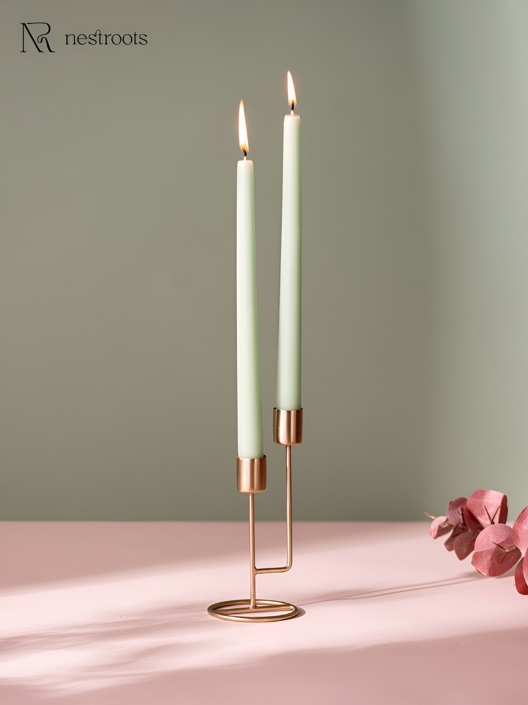 

nestroots Gold-Toned Metal Candle Holder