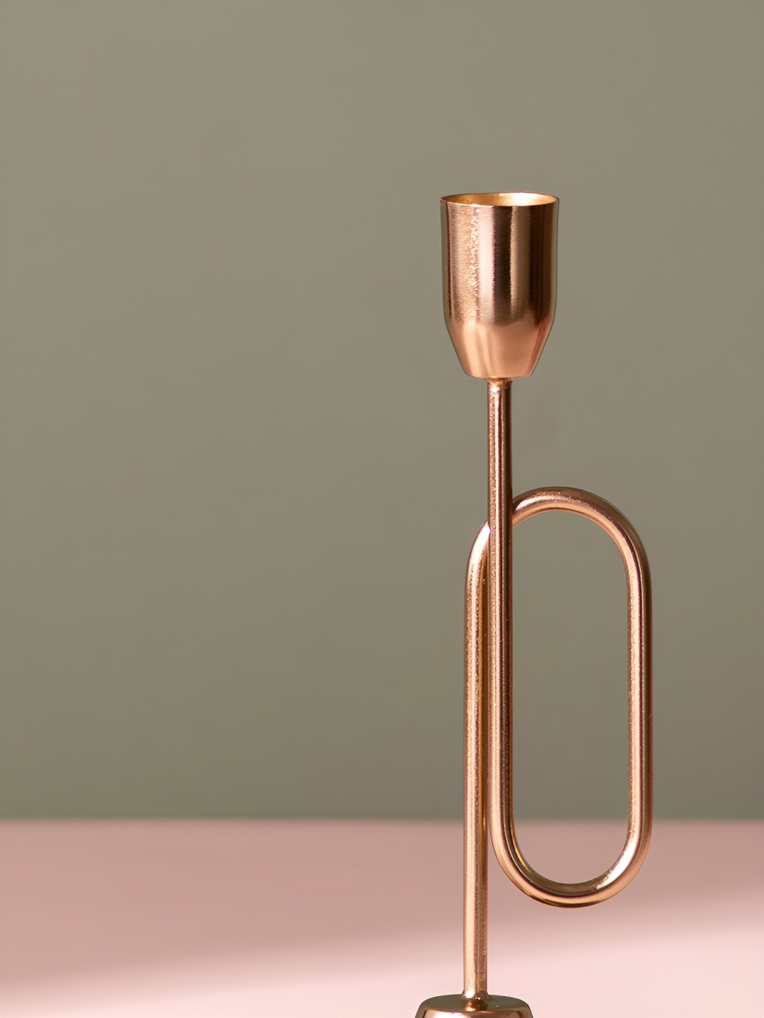 

nestroots Gold-Toned Metal Candle Holder