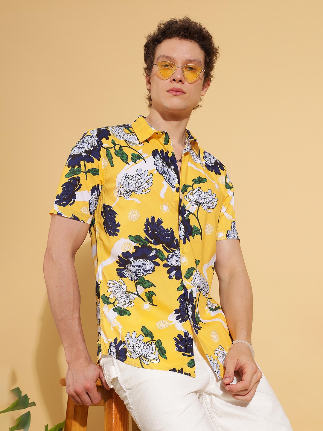 

HERE&NOW Men Floral Printed Spread Collar Casual Shirt, Yellow