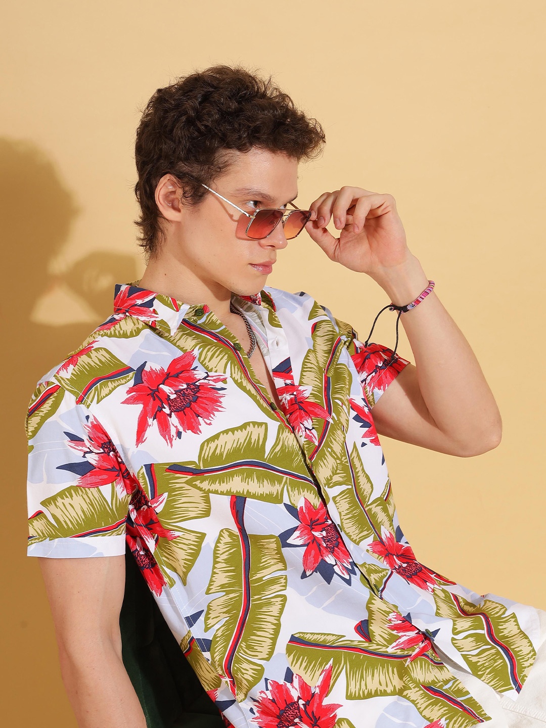 

HERE&NOW Men Tropical Printed Spread Collar Casual Shirt, White