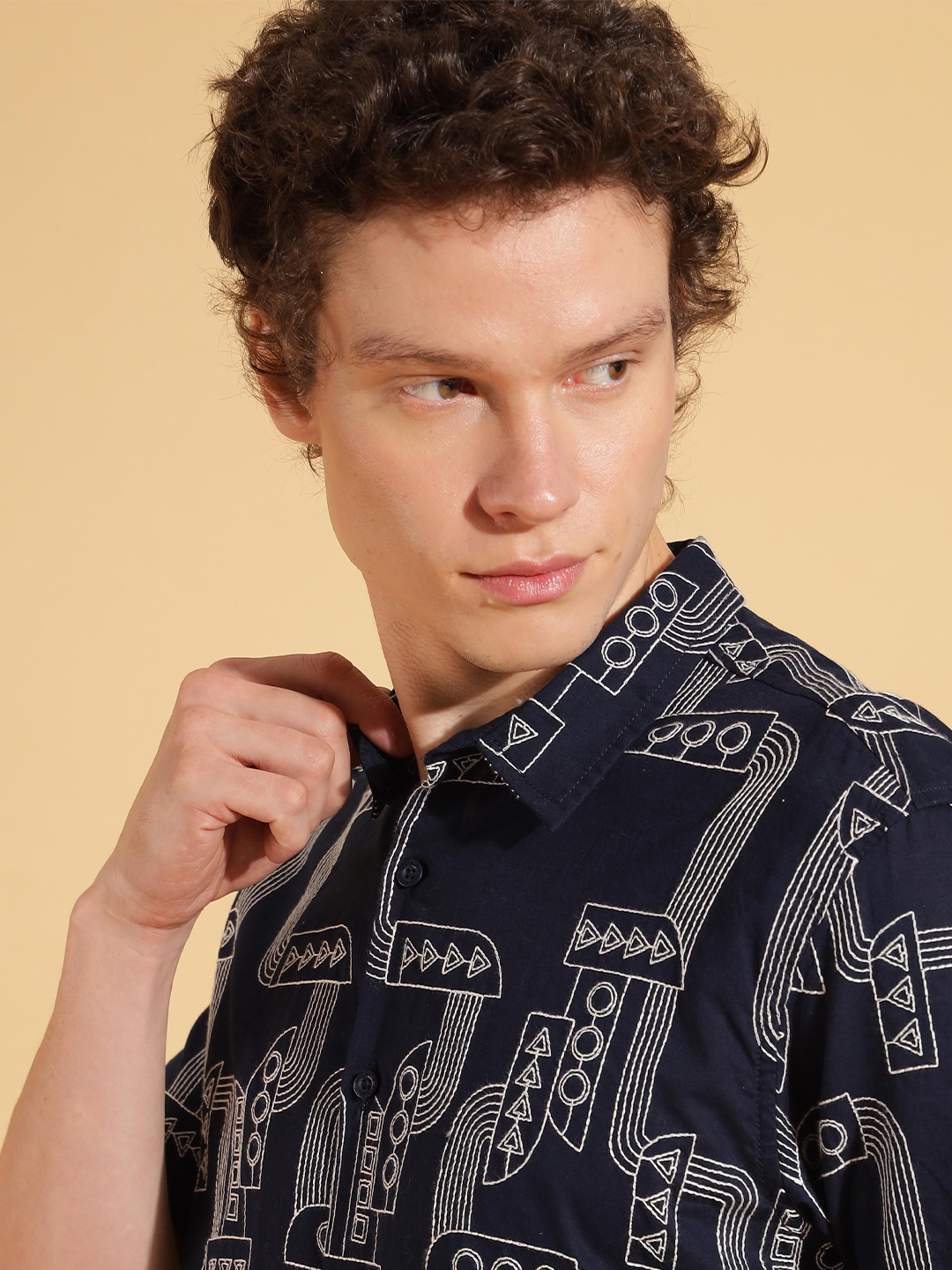 

HERE&NOW Men Geometric Printed Spread Collar Casual Shirt, Navy blue