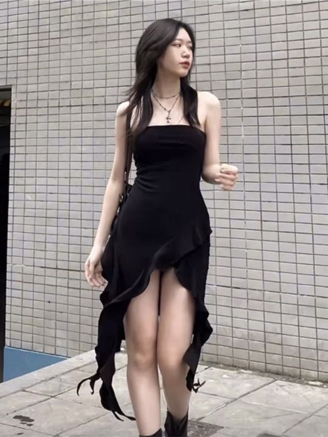 

StyleCast x Revolte Sheath Dress, Black