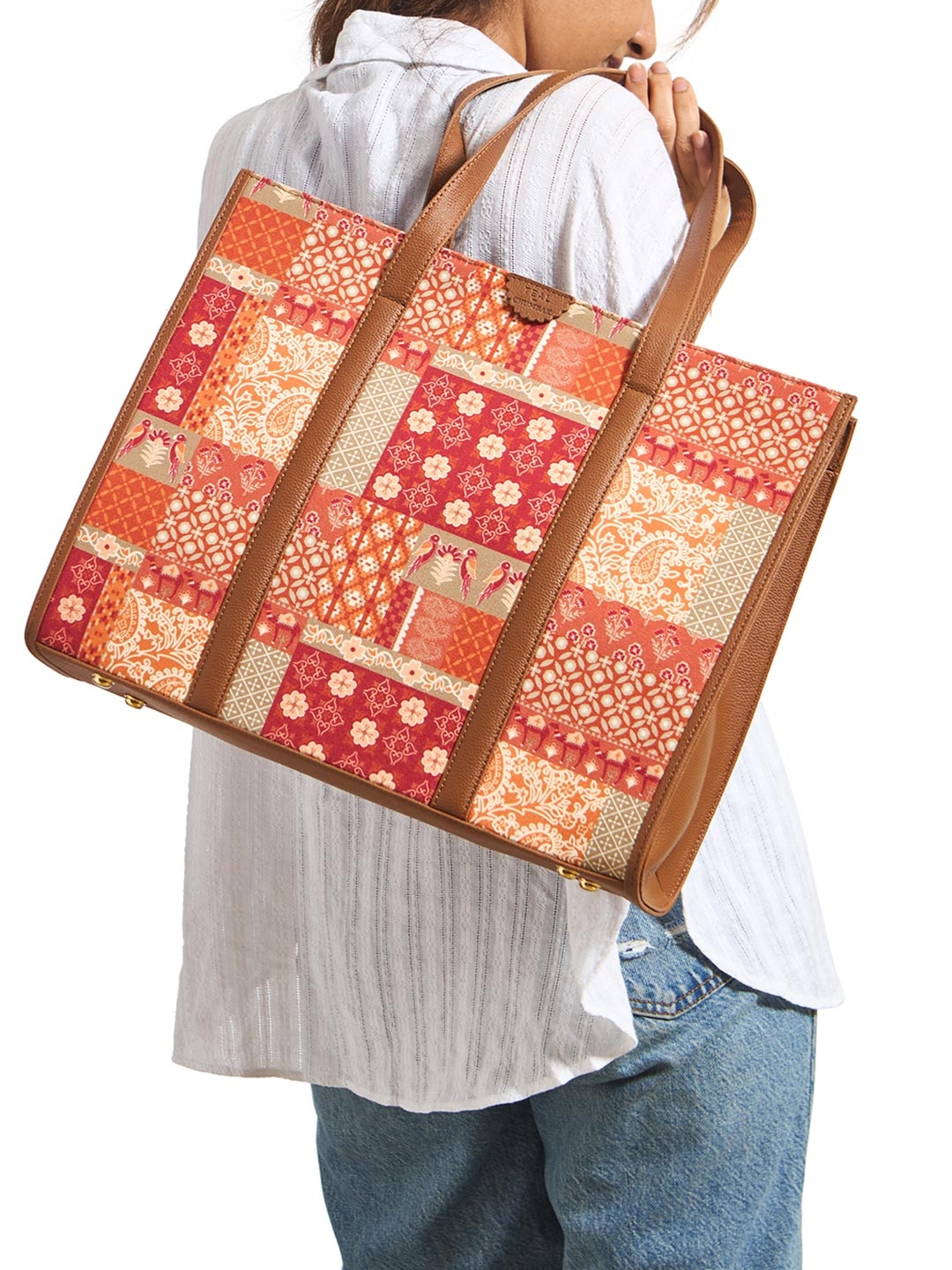 TEAL BY CHUMBAK Shopper Shoulder Bag, Orange