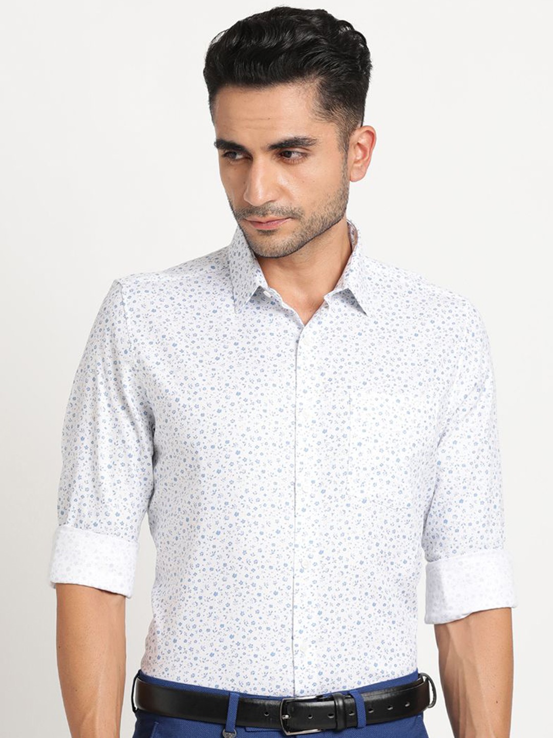 Turtle Men Micro Ditsy Printed Spread Collar Formal Shirt, White