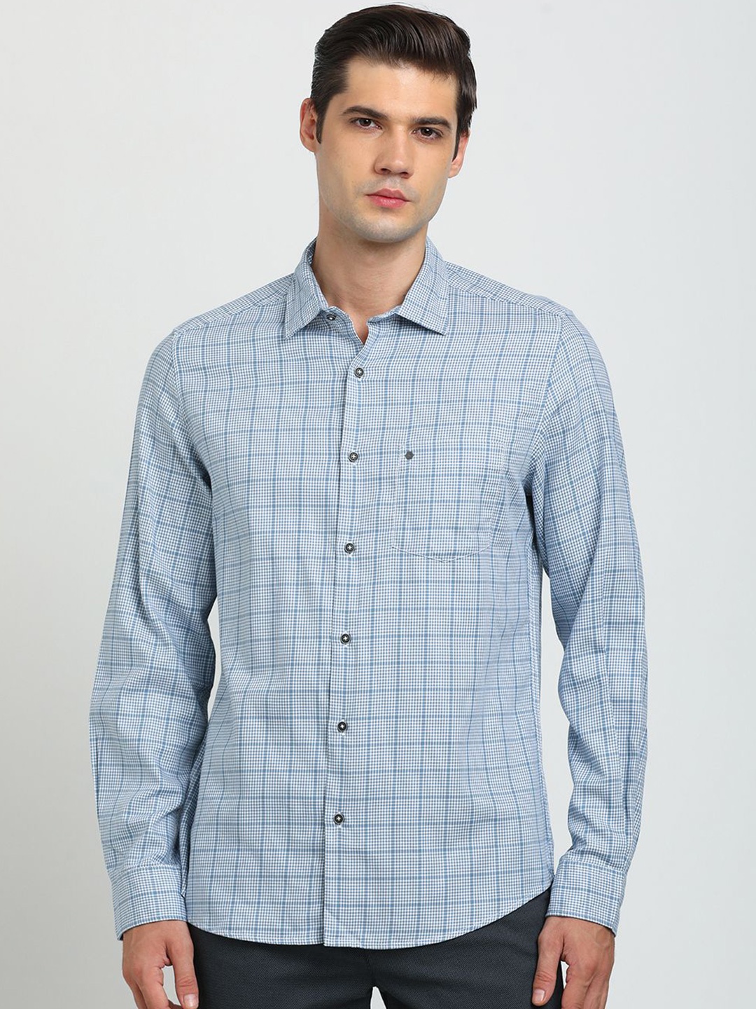 

Turtle Men Checked Spread Collar Casual Shirt, Blue