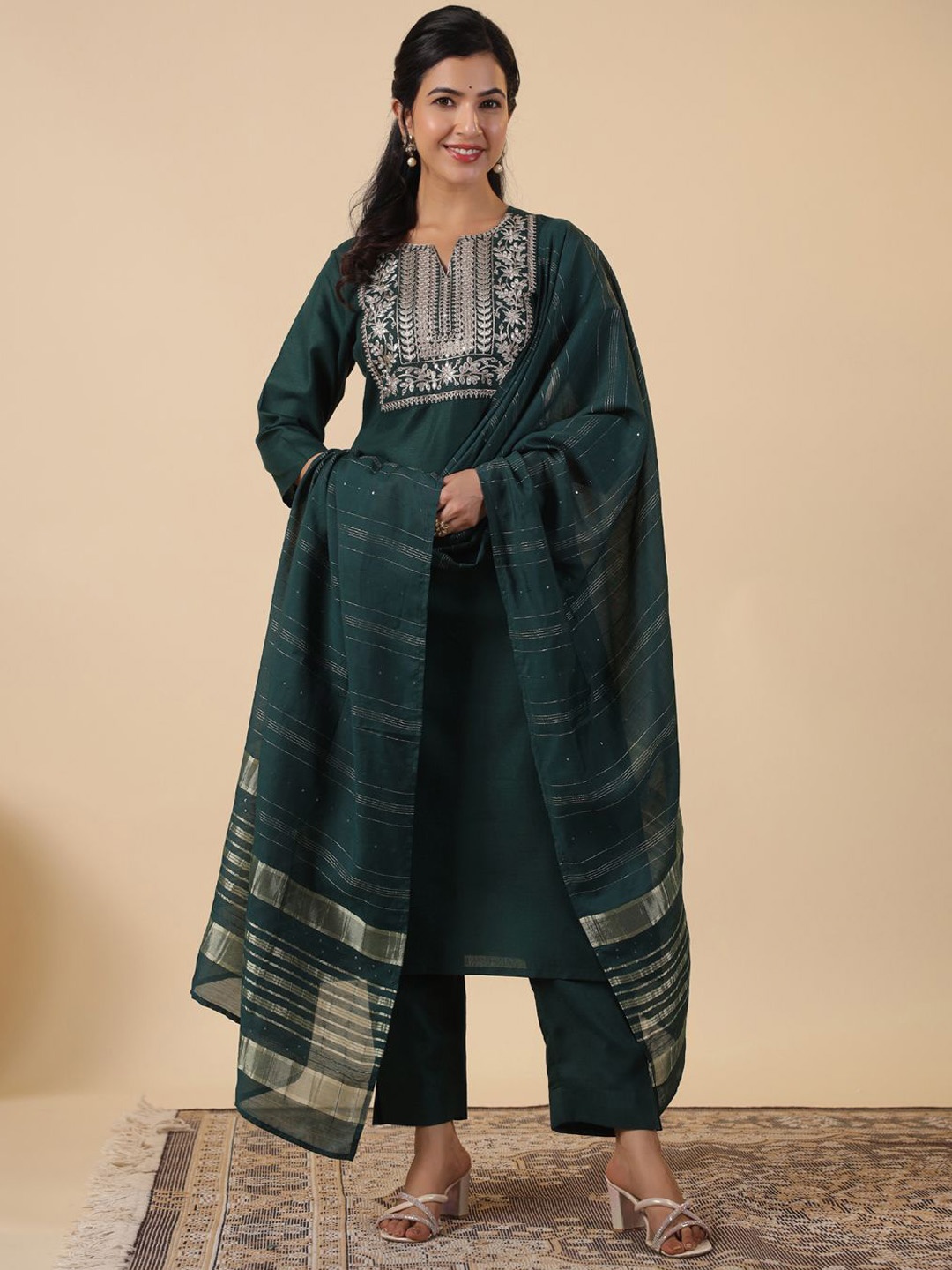 

KALINI Floral Embroidered Notch Neck Sequinned Detailed Kurta With Trousers & Dupatta, Green