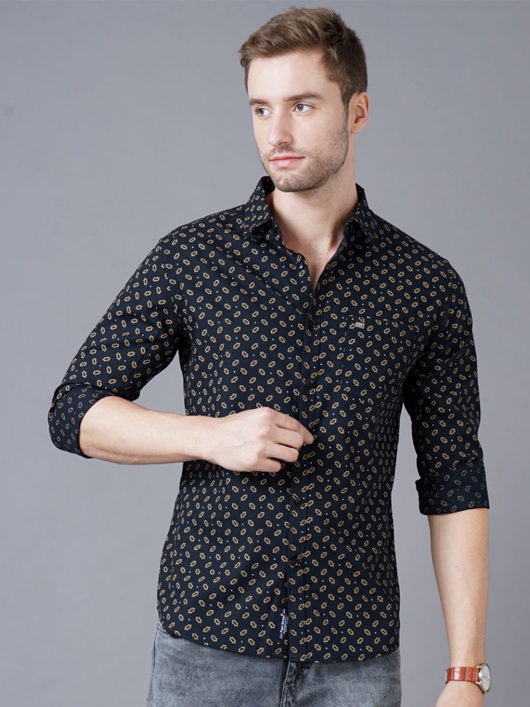 

PAUL STREET Men Geometric Printed Spread Collar Casual Shirt, Black