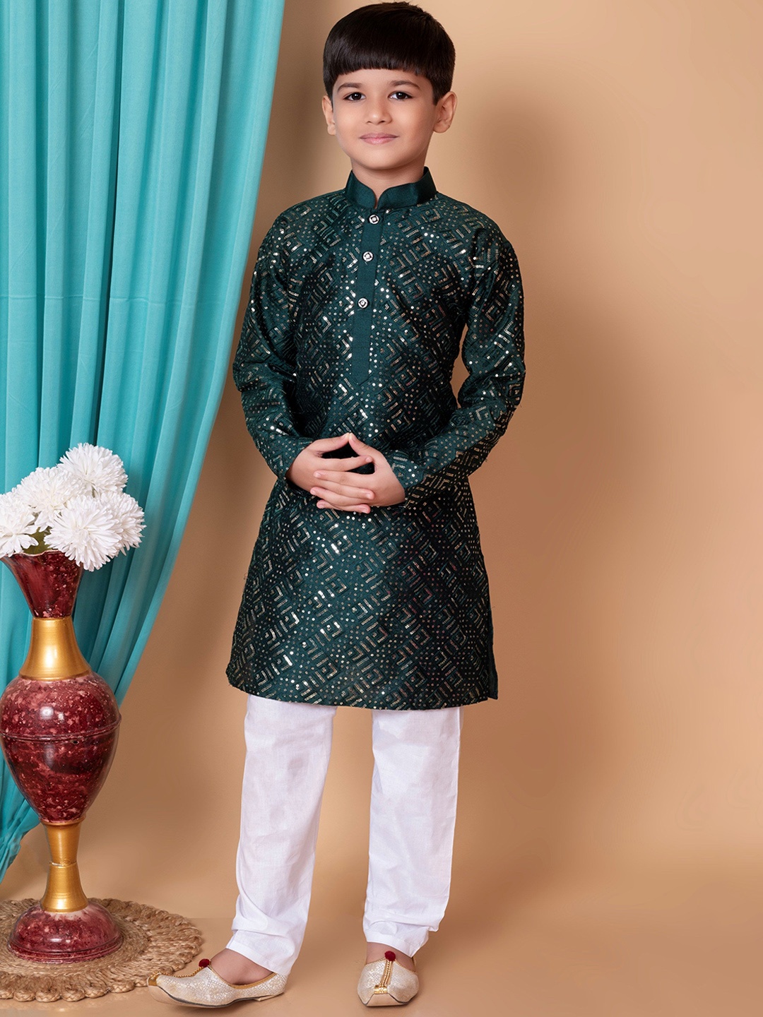 

BAESD Boys Floral Embroidered Mandarin Collar Dupion Silk Straight Kurta with Pyjamas, Green