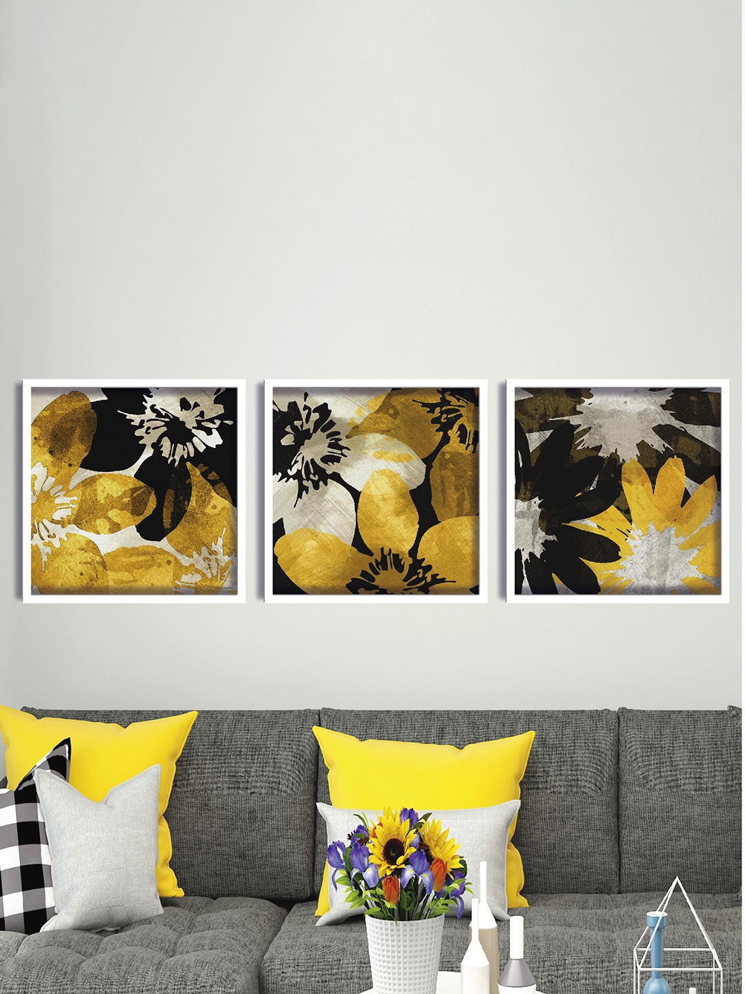 

Aura White & Black 3 Pieces Wooden Floral and Botanical Wall Art