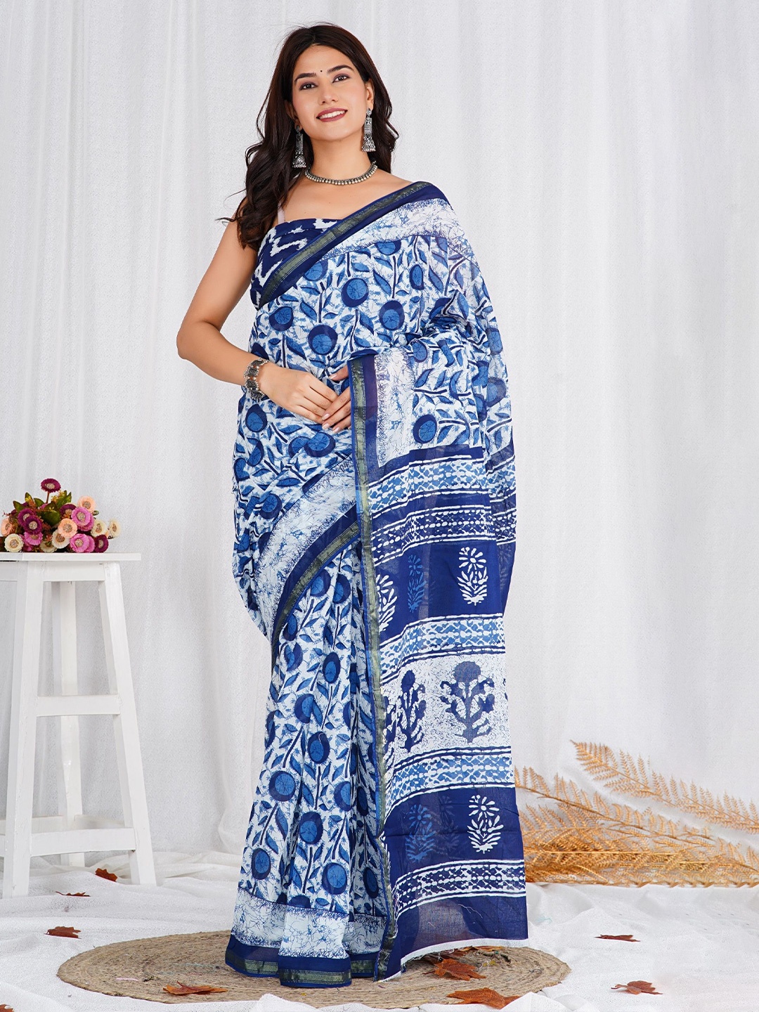 

Shivanya Handicrafts Zari Pure Cotton Block Print Saree, Blue