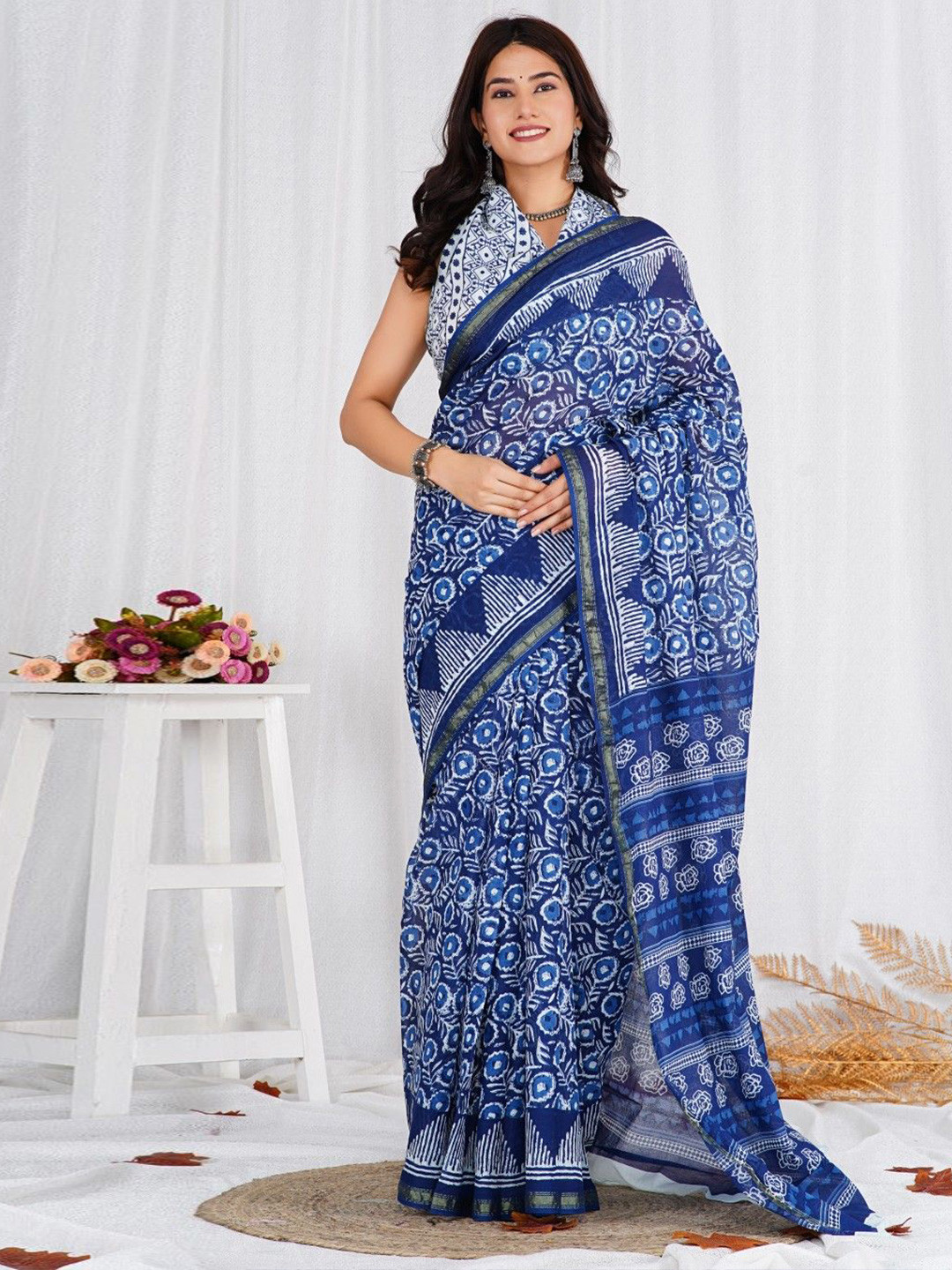 

Shivanya Handicrafts Ethnic Motifs Zari Pure Cotton Block Print Saree, Blue
