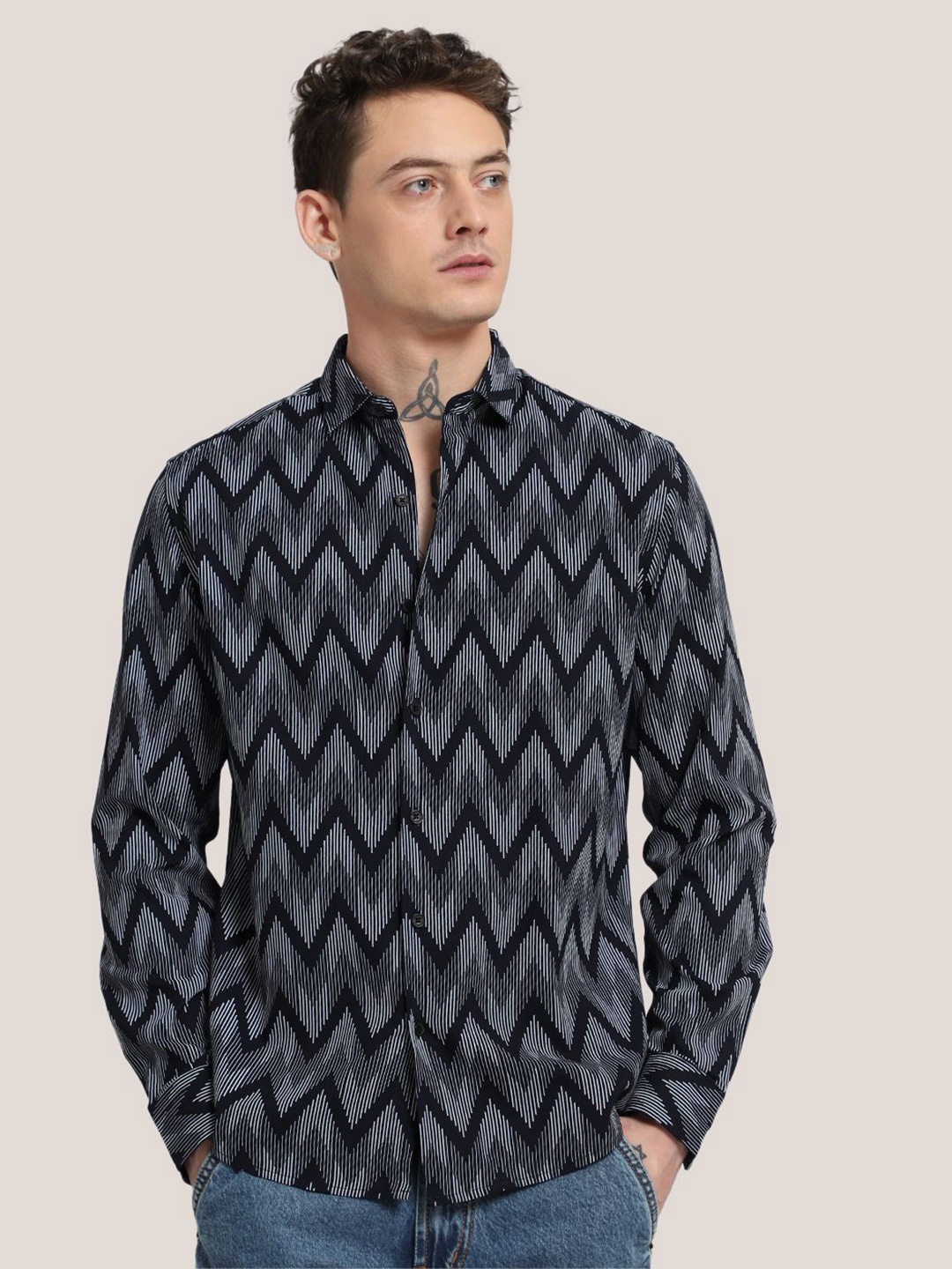 

Banana Club Men Chevron Printed Spread Collar Classic Slim Fit Casual Shirt, Black