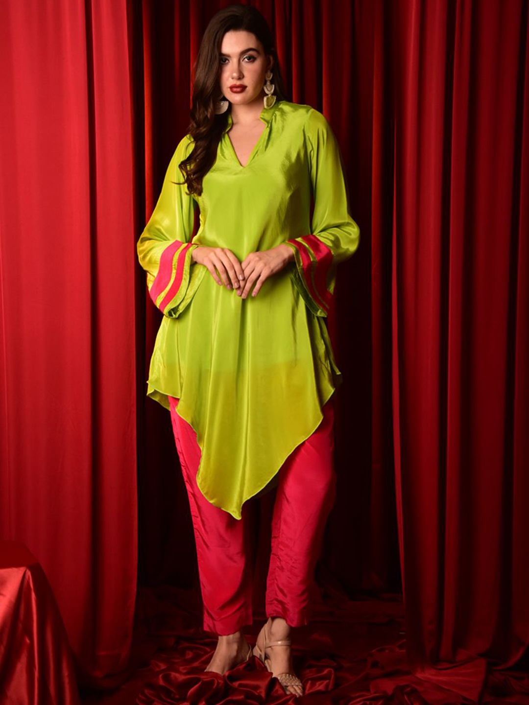 

Laalzari Mandarin Collar Flared Sleeves Asymmetric Hem Tunic With Trousers, Fluorescent green