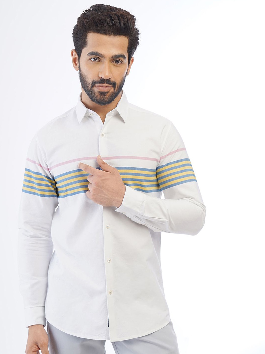 

JADE BLUE Men Slim Fit Horizontal Stripes Spread Collar Casual Shirt, White