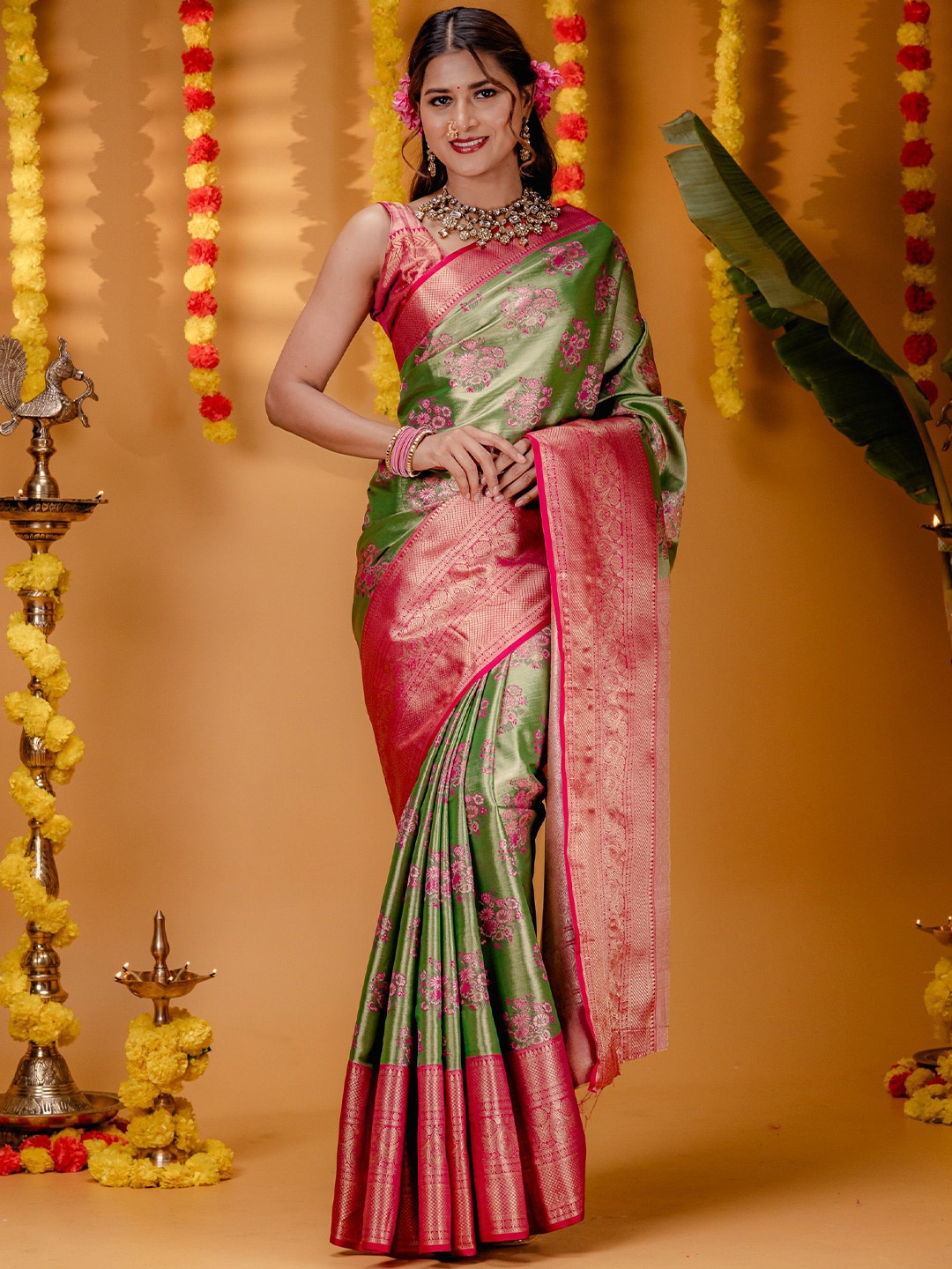 

MIMOSA Woven Design Zari Kanjeevaram Saree, Green