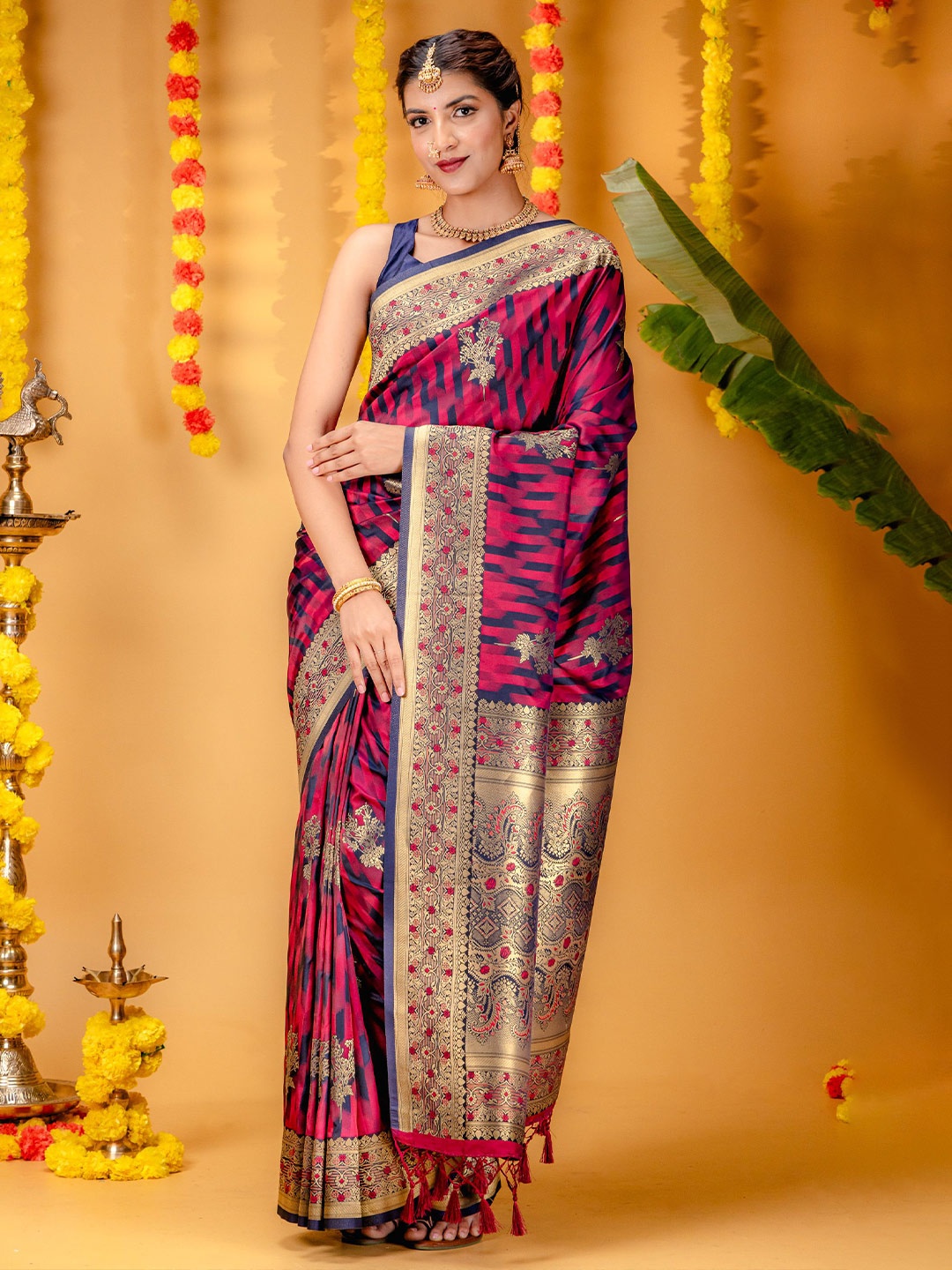 

MIMOSA Woven Design Zari Kanjeevaram Saree, Purple