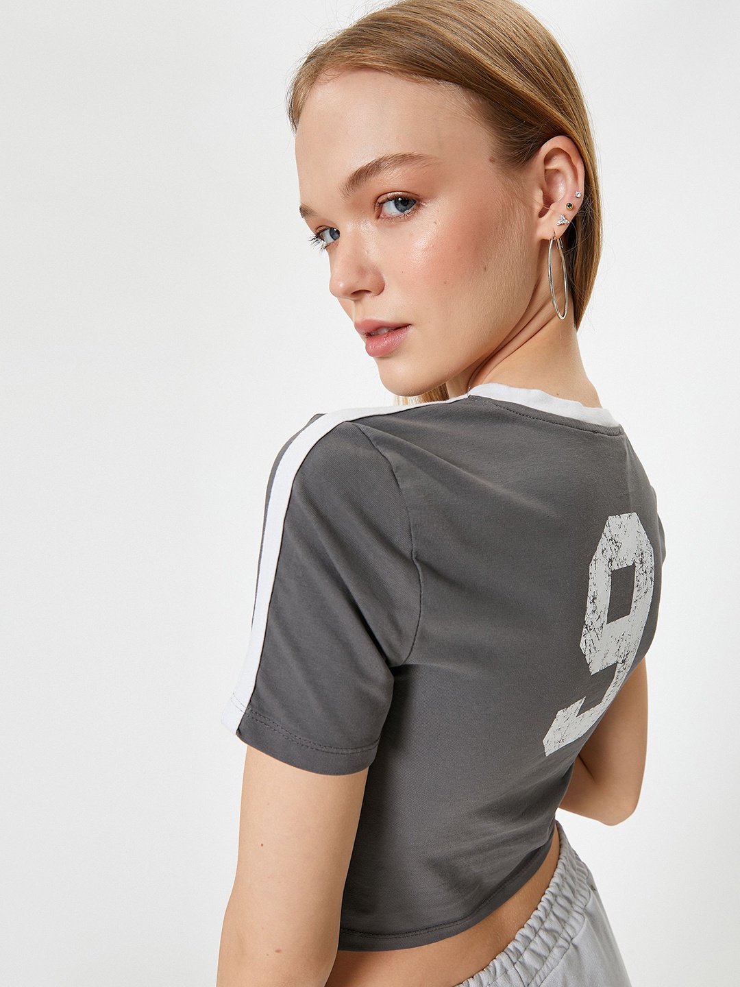 

Koton Women Round Neck Varsity Printed Crop T-shirt, Grey
