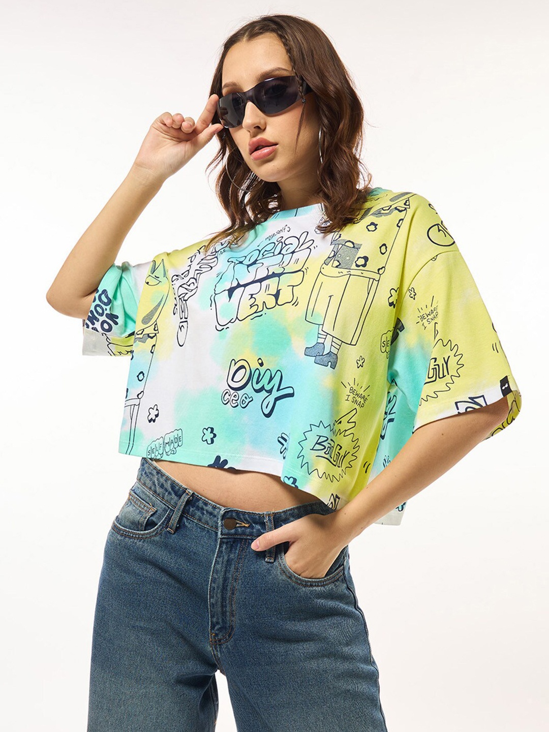 

Bewakoof Conversational Printed Cotton Oversized Crop Top, Yellow