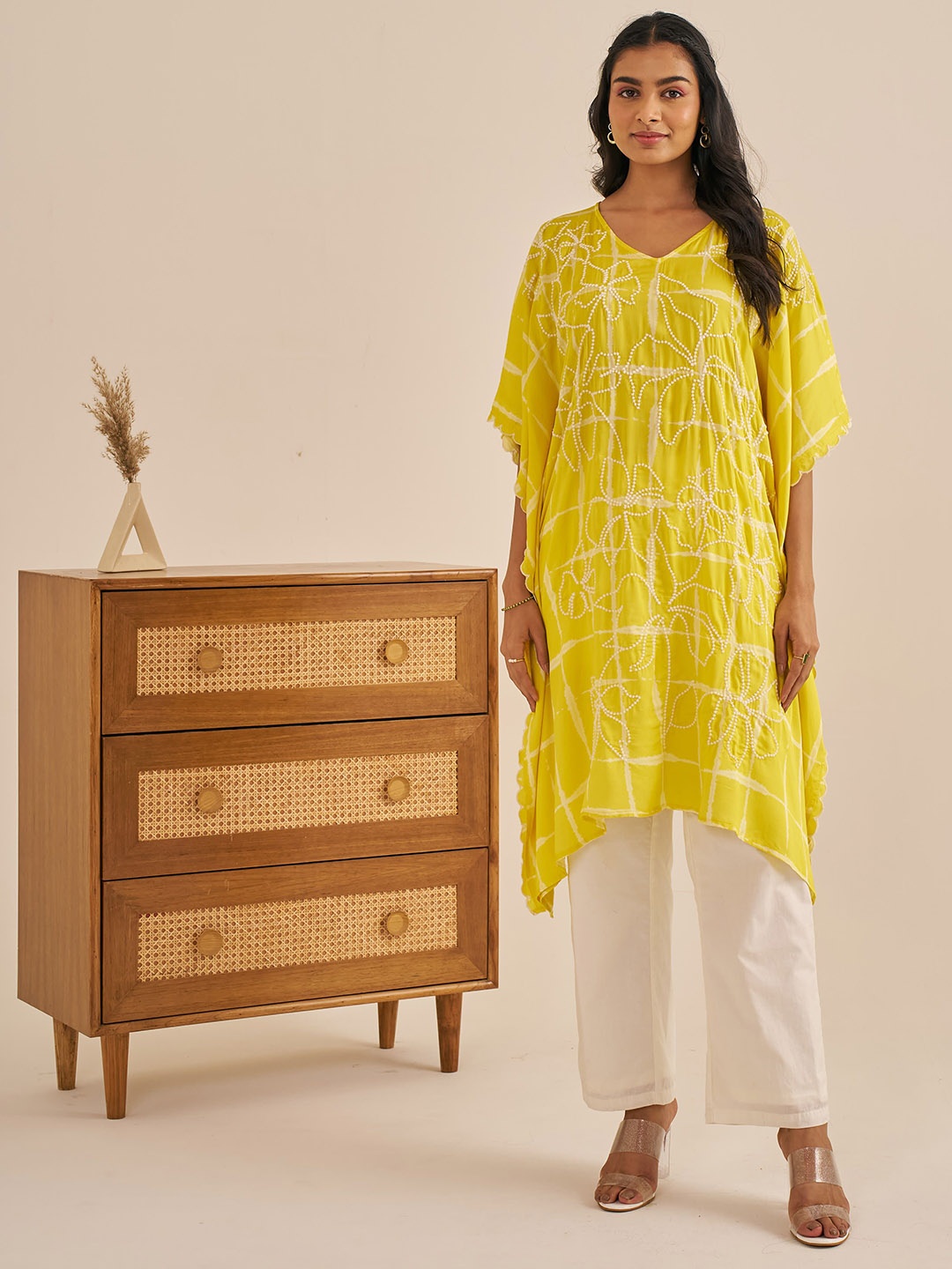 

Alaya By Stage3 Floral Embroidered V-Neck Kimono Sleeves Kaftan Kurta with Trousers, Yellow