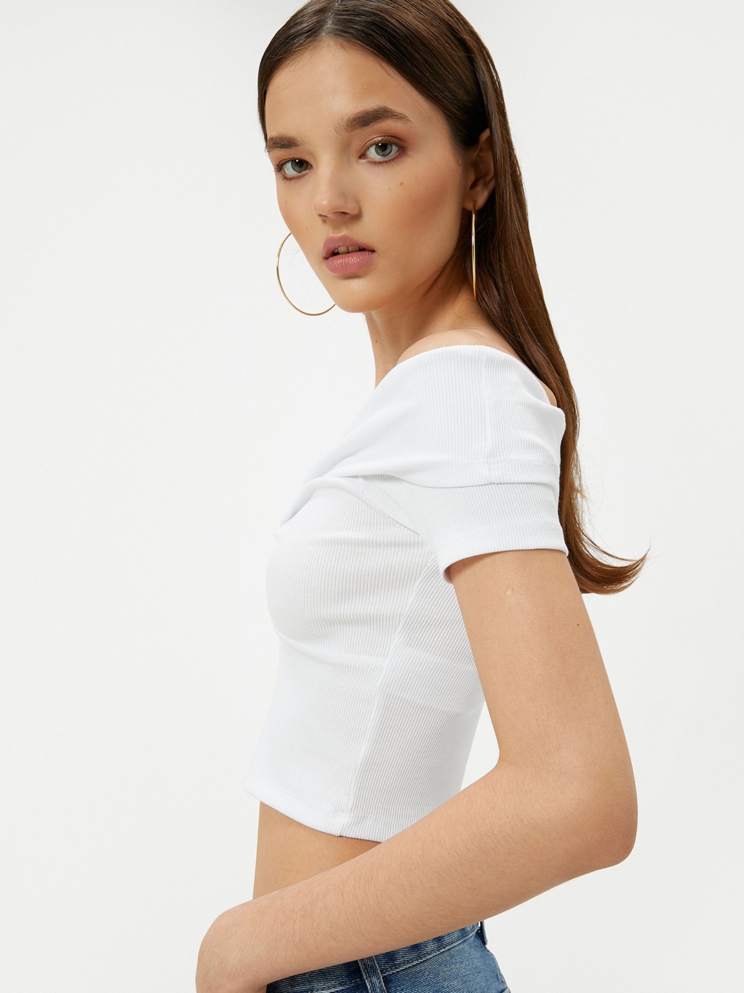 

Koton Women Off Shoulder Twisted Bardot Crop Top, White