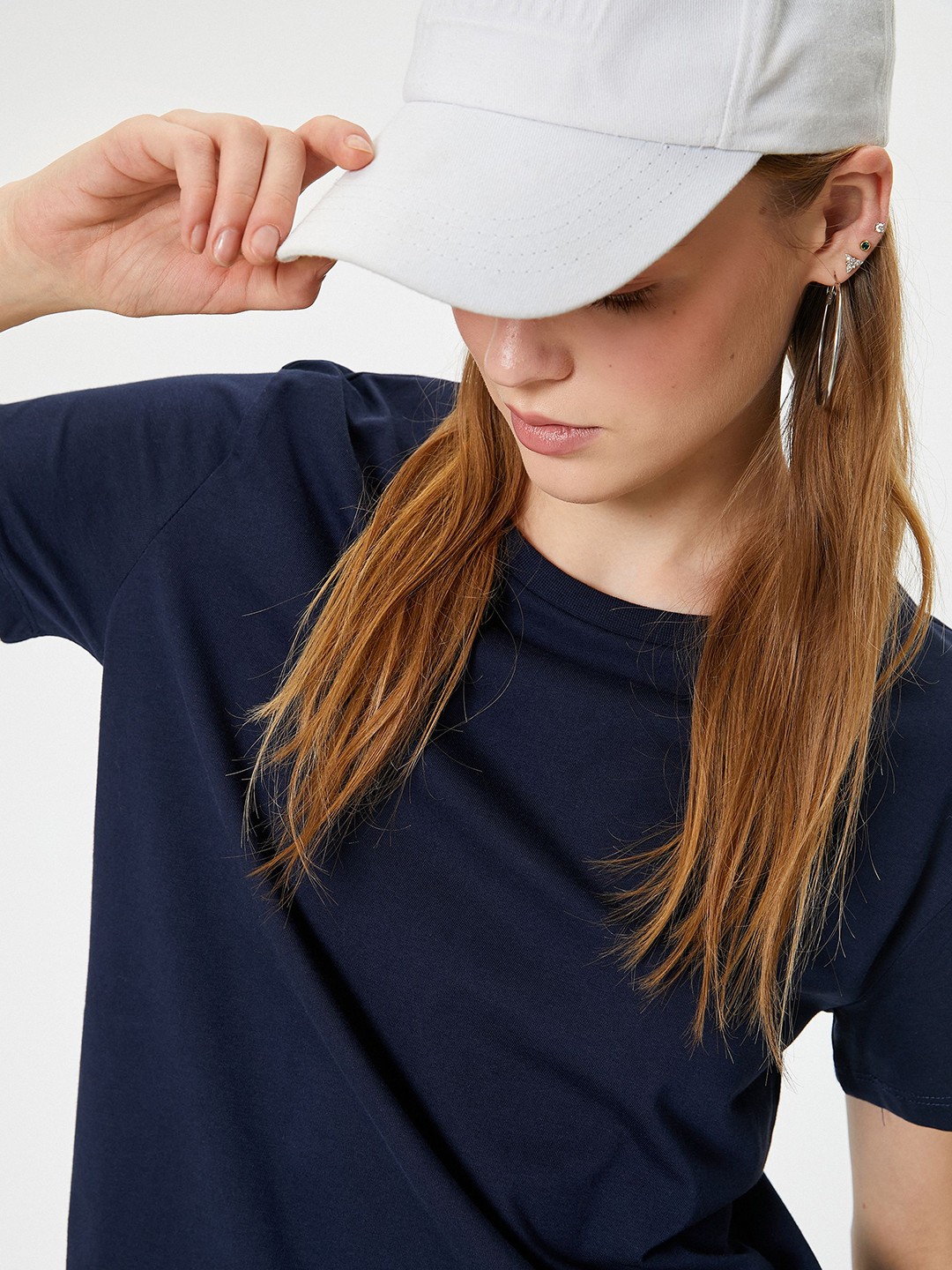 

Koton Women Round Neck Solid T-shirt, Navy blue