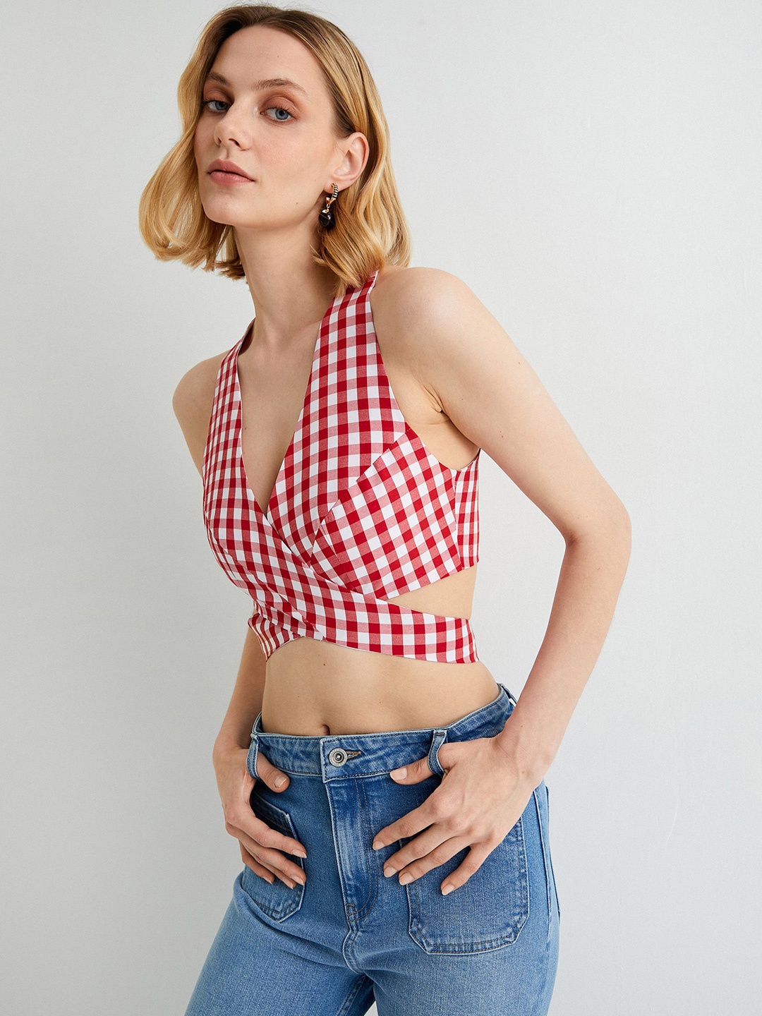 

Koton Checked V-Neck Tie-Up Crop Top, Red