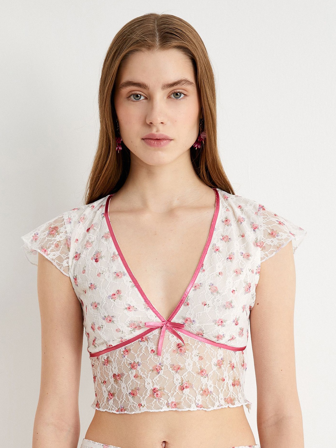 

Koton Floral Printed V-Neck Crop Top, Pink