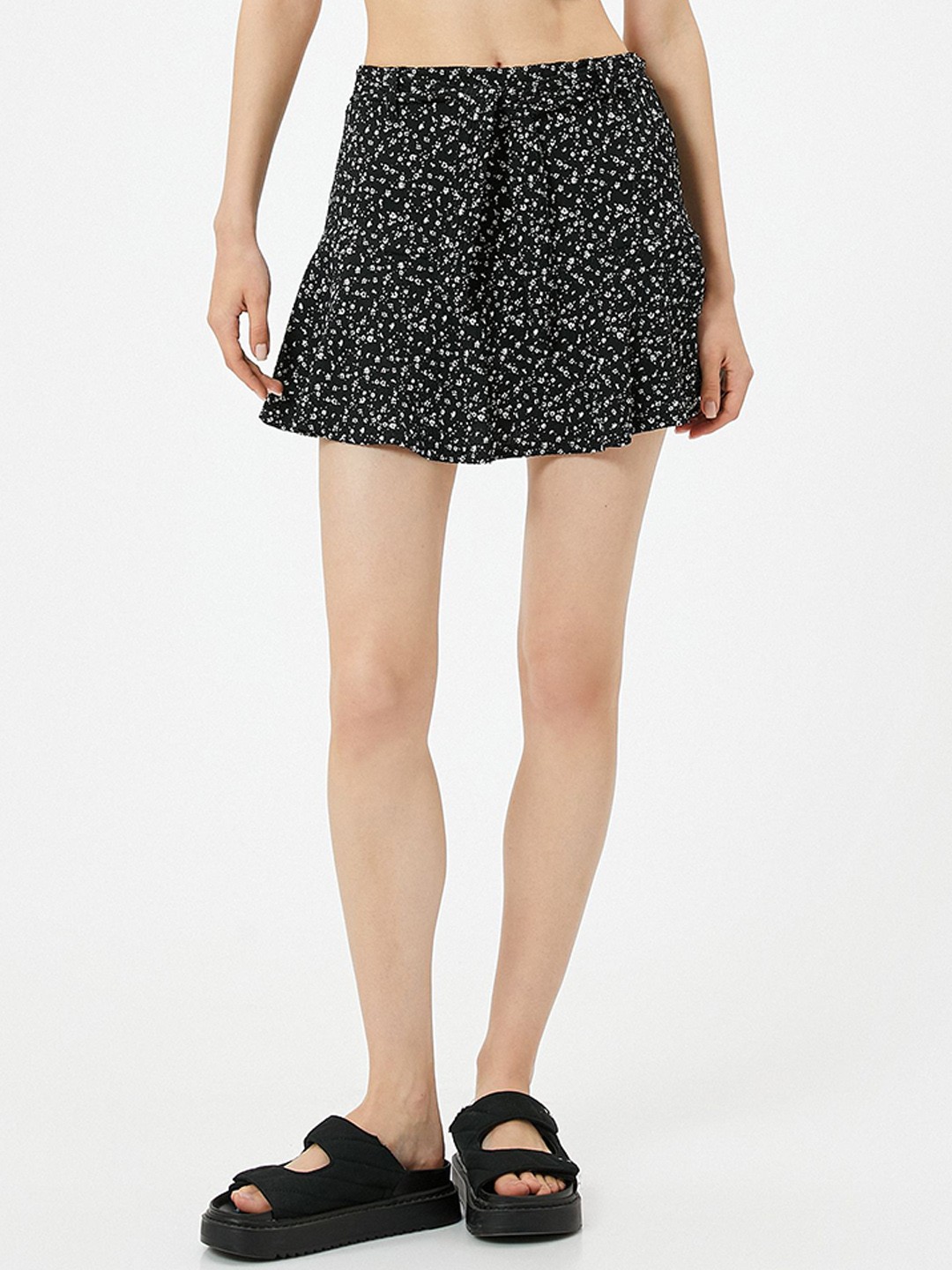 

Koton Women Floral Printed Shorts, Black
