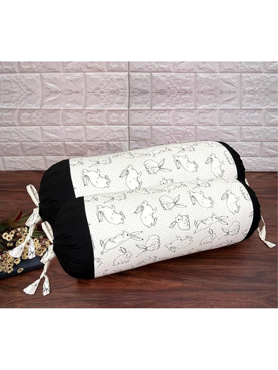 

SAJAVAT 2- Pcs White & Black Printed Cotton Bolster Covers