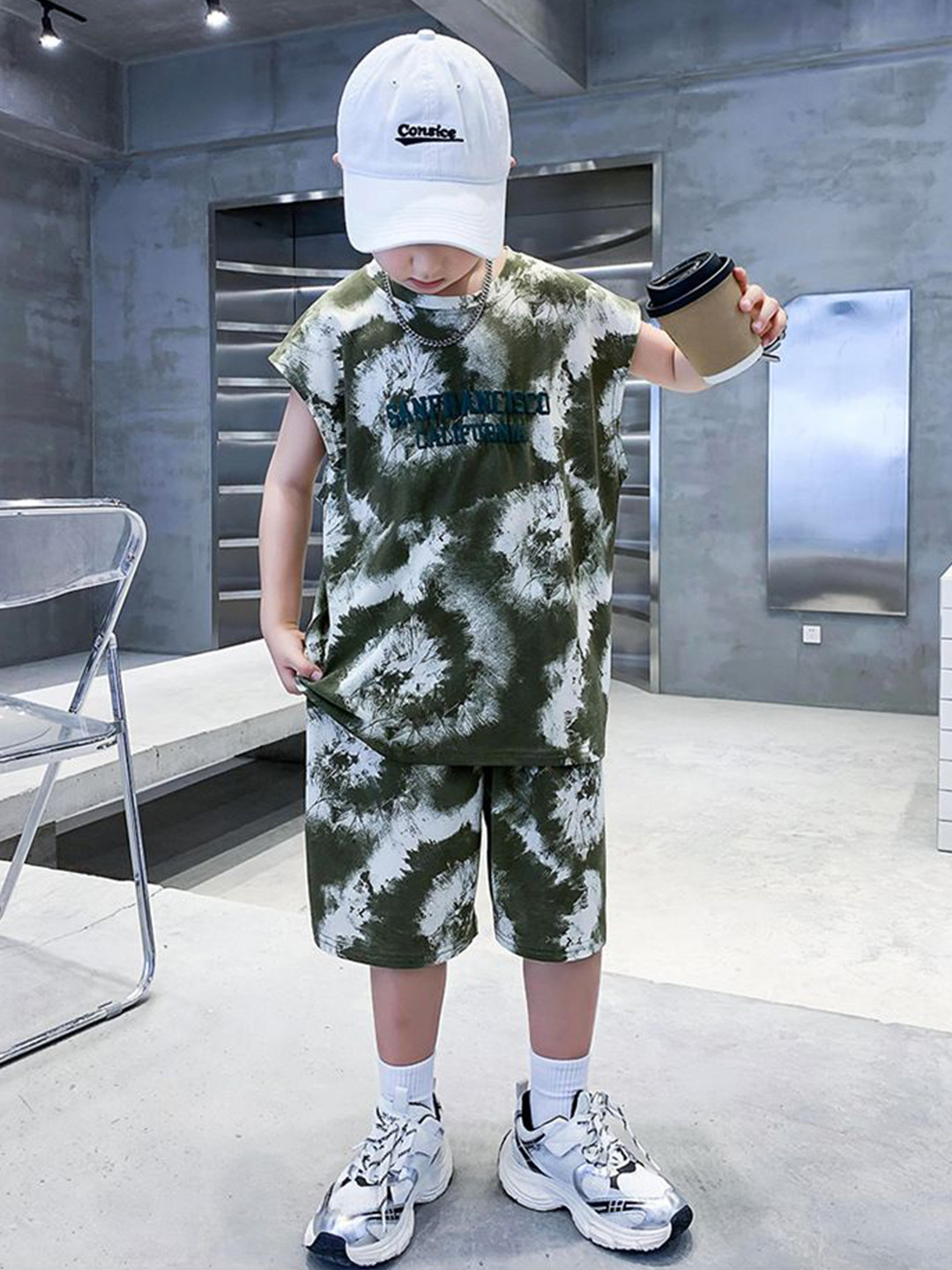 

StyleCast x Revolte Boys Printed T-shirt with Shorts, Green