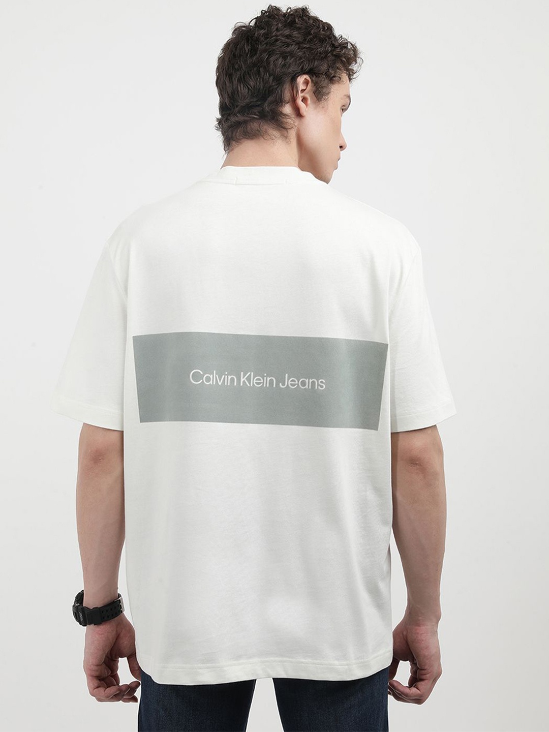 

Calvin Klein Men V-Neck Monochrome T-shirt, White