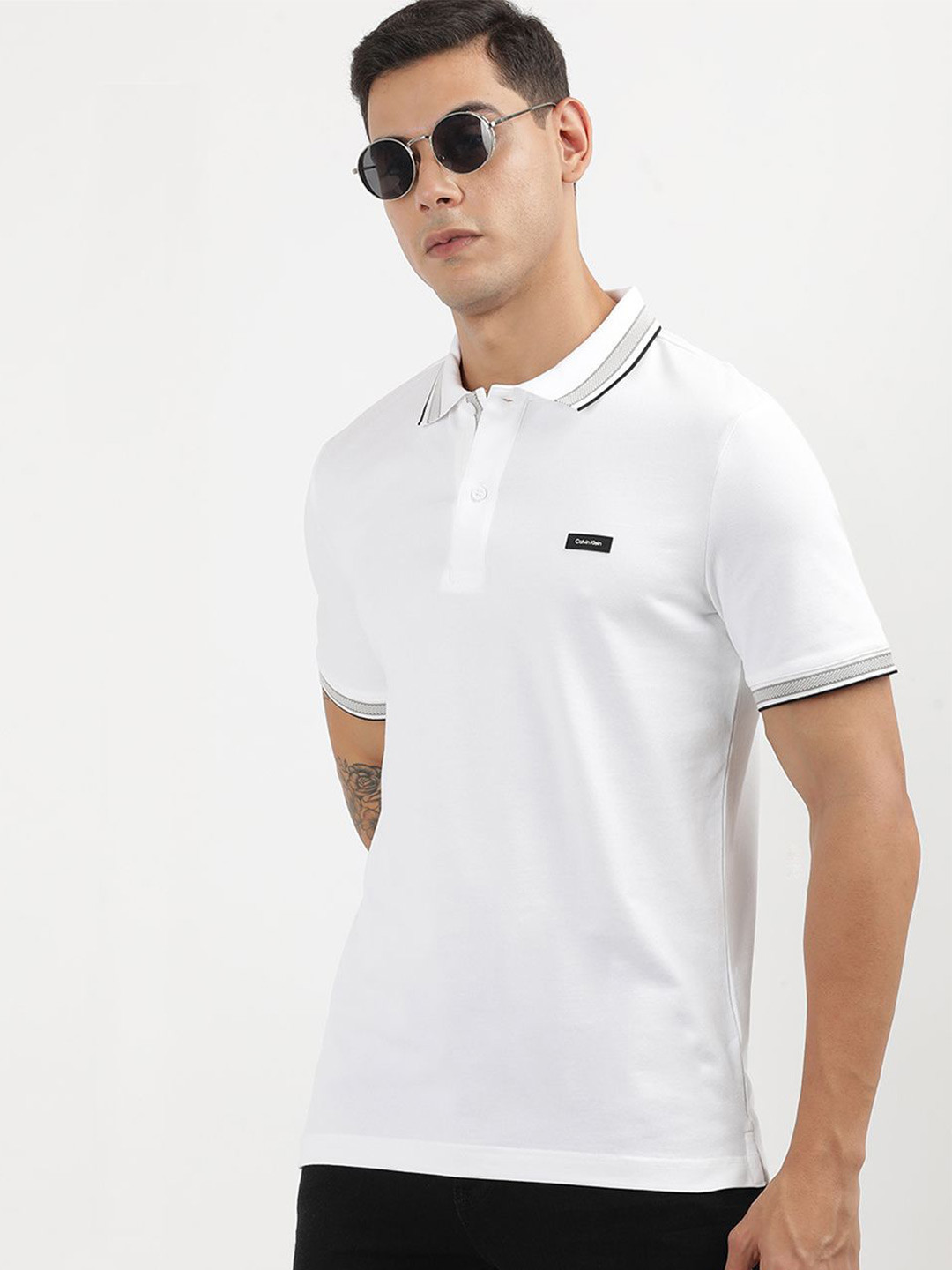 

Calvin Klein Men V-Neck Drop-Shoulder Sleeves Cut Outs Slim Fit T-shirt, White