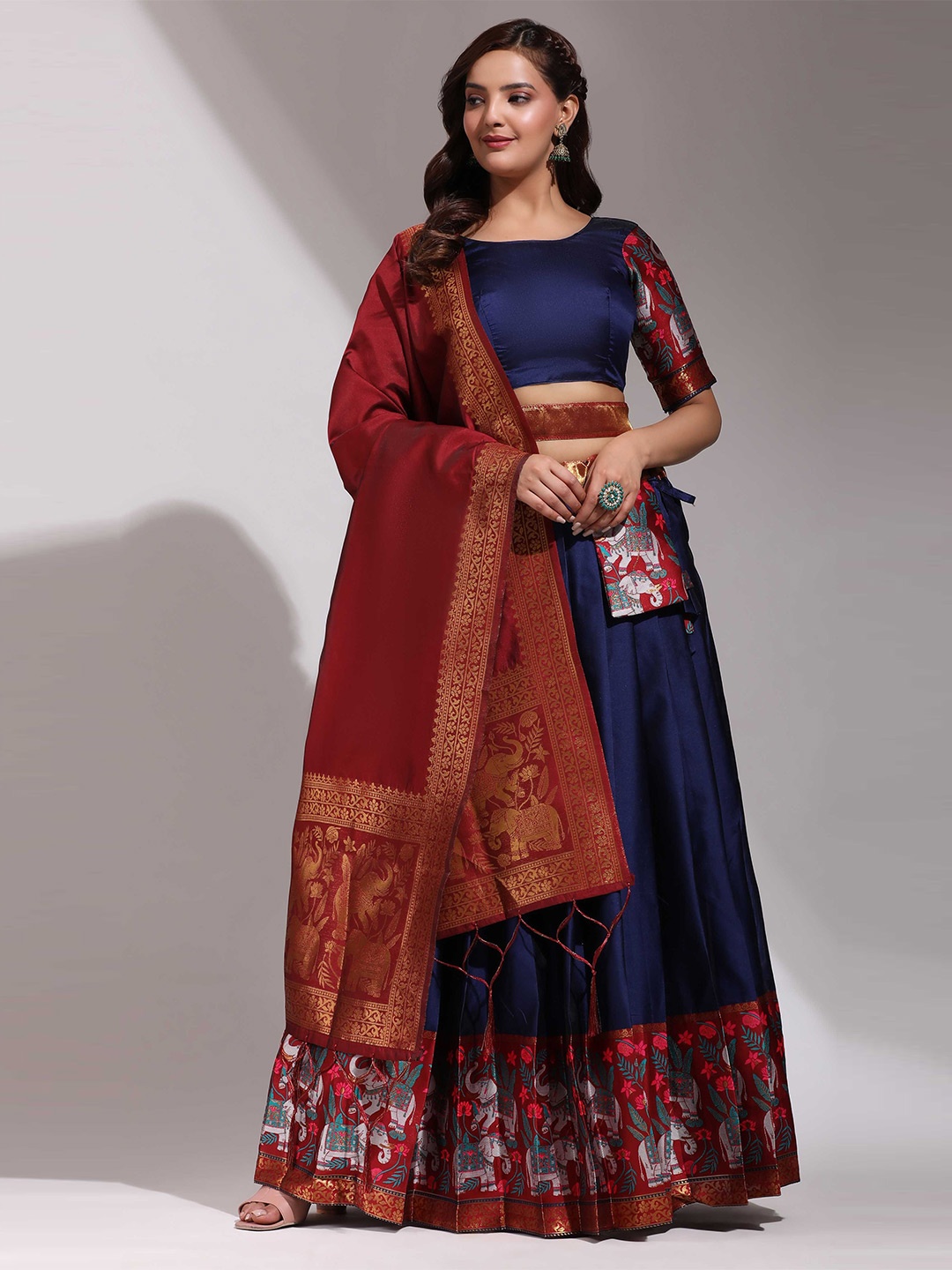 

Fabcartz Semi-Stitched Lehenga & Unstitched Blouse With Dupatta, Navy blue