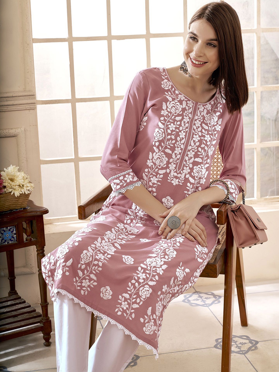 

Anouk Floral Embroidered Round Neck Chikankari Straight Kurta, Peach