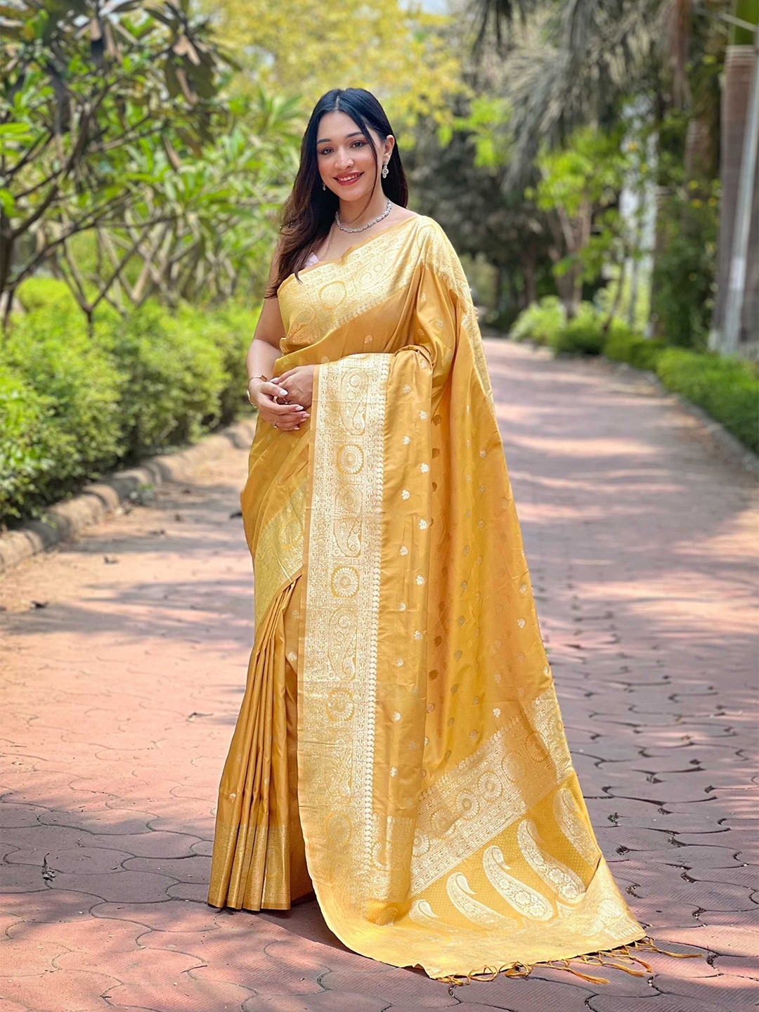 

Mitera Woven Design Zari Silk Blend Banarasi Saree, Yellow
