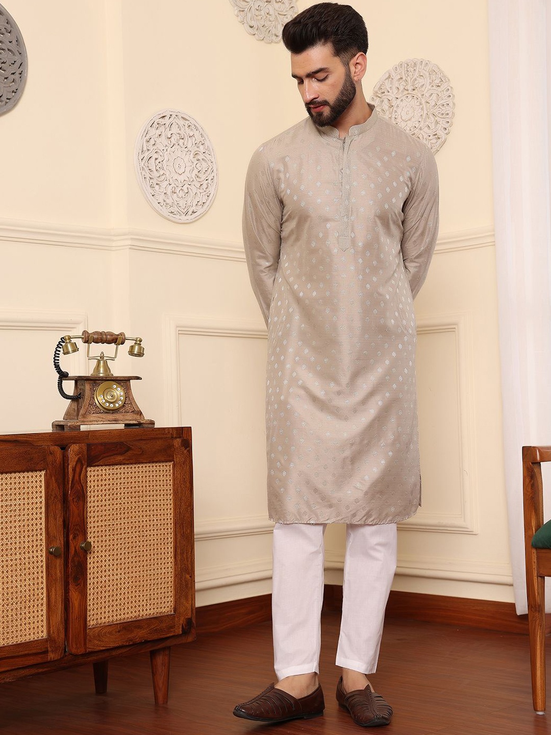 DEYANN Men Regular Kurta with Pyjamas, Grey