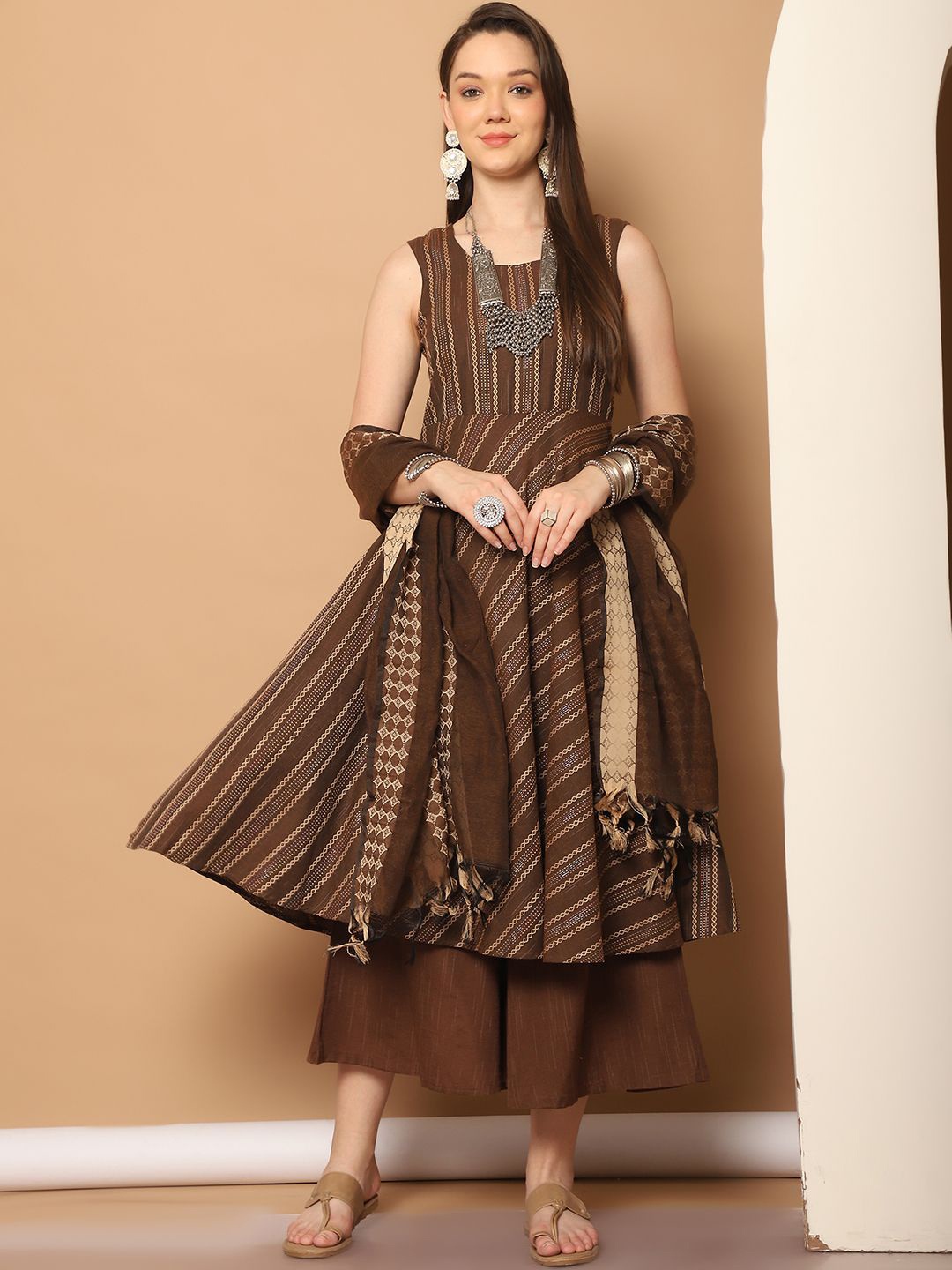 

Jompers Women Regular Kantha Work Kurta with Palazzos & With Dupatta, Brown