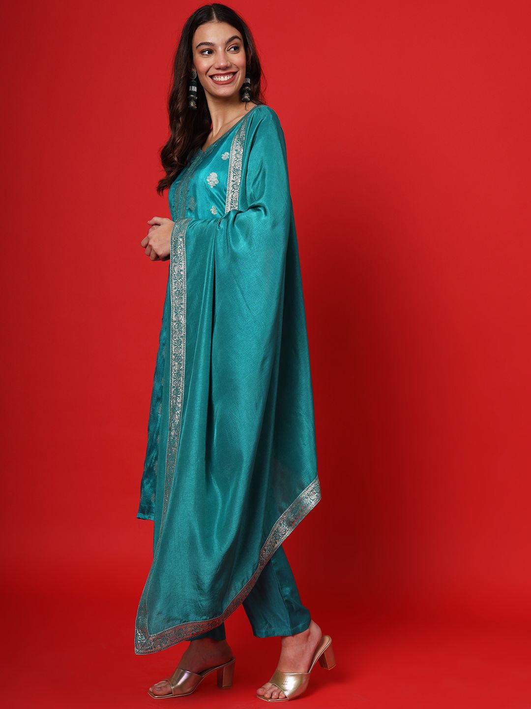 

FABDYOR Women Floral Regular Kurta with Trousers & With Dupatta, Teal