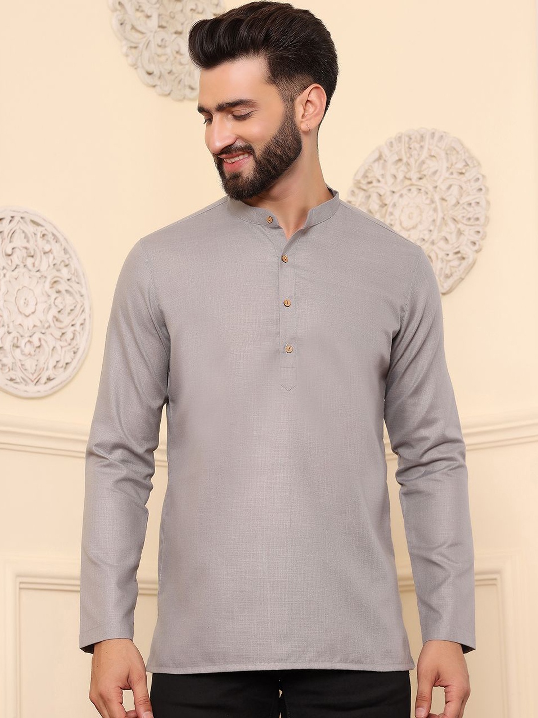 

DEYANN Men Thread Work Kurta, Silver
