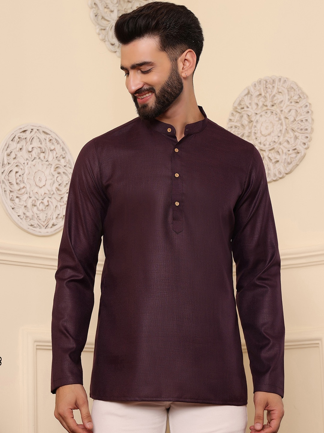 

DEYANN Men Thread Work Kurta, Purple