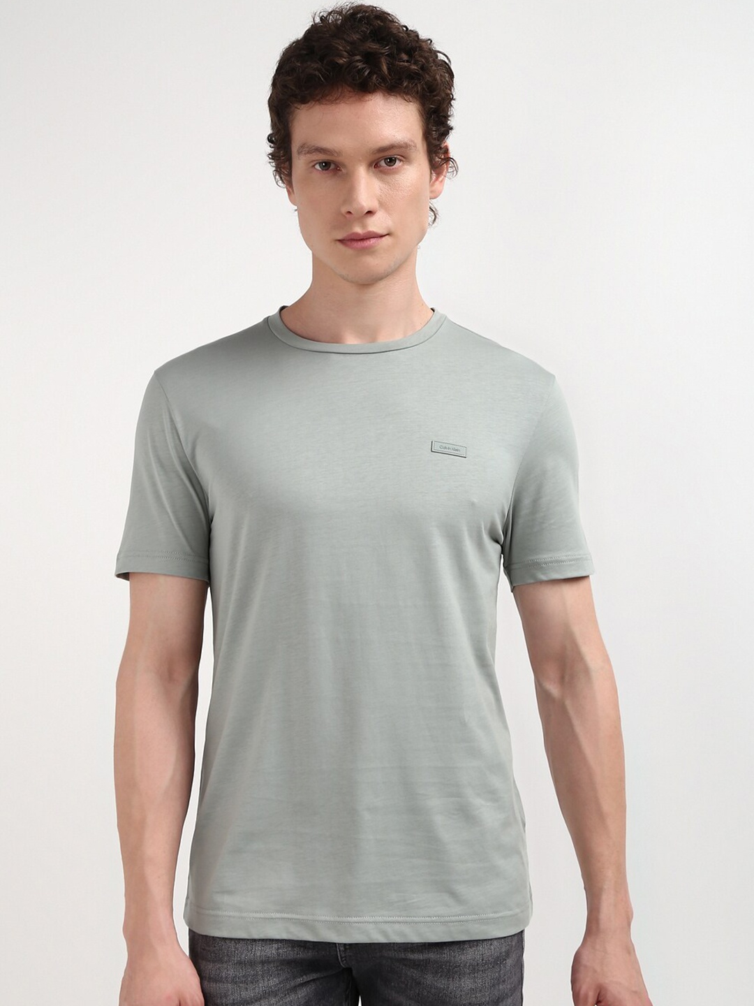 

Calvin Klein Jeans Men Organic Cotton Cut Outs T-shirt, Grey