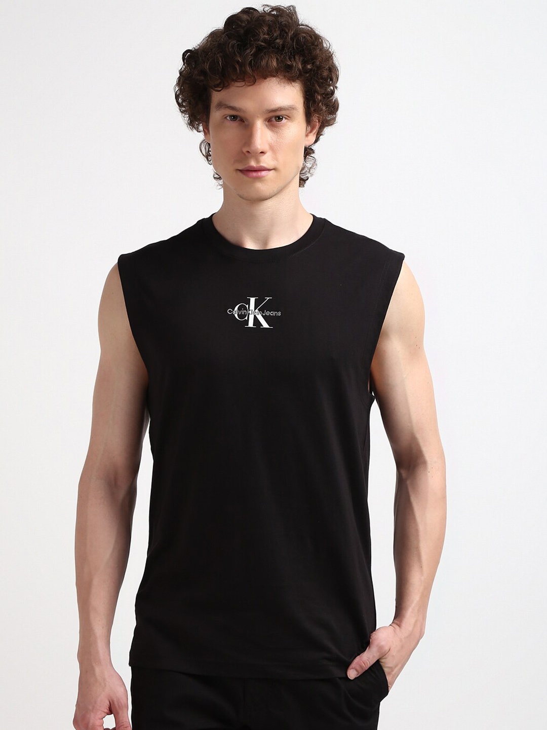 

Calvin Klein Jeans Men Typography Printed Pockets T-shirt, Black