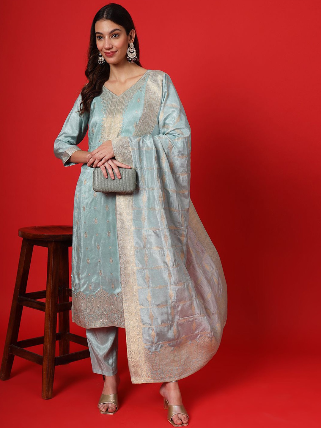 

Suktam Trendz Women Ethnic Motifs Regular Kurta with Trousers & With Dupatta, Turquoise blue