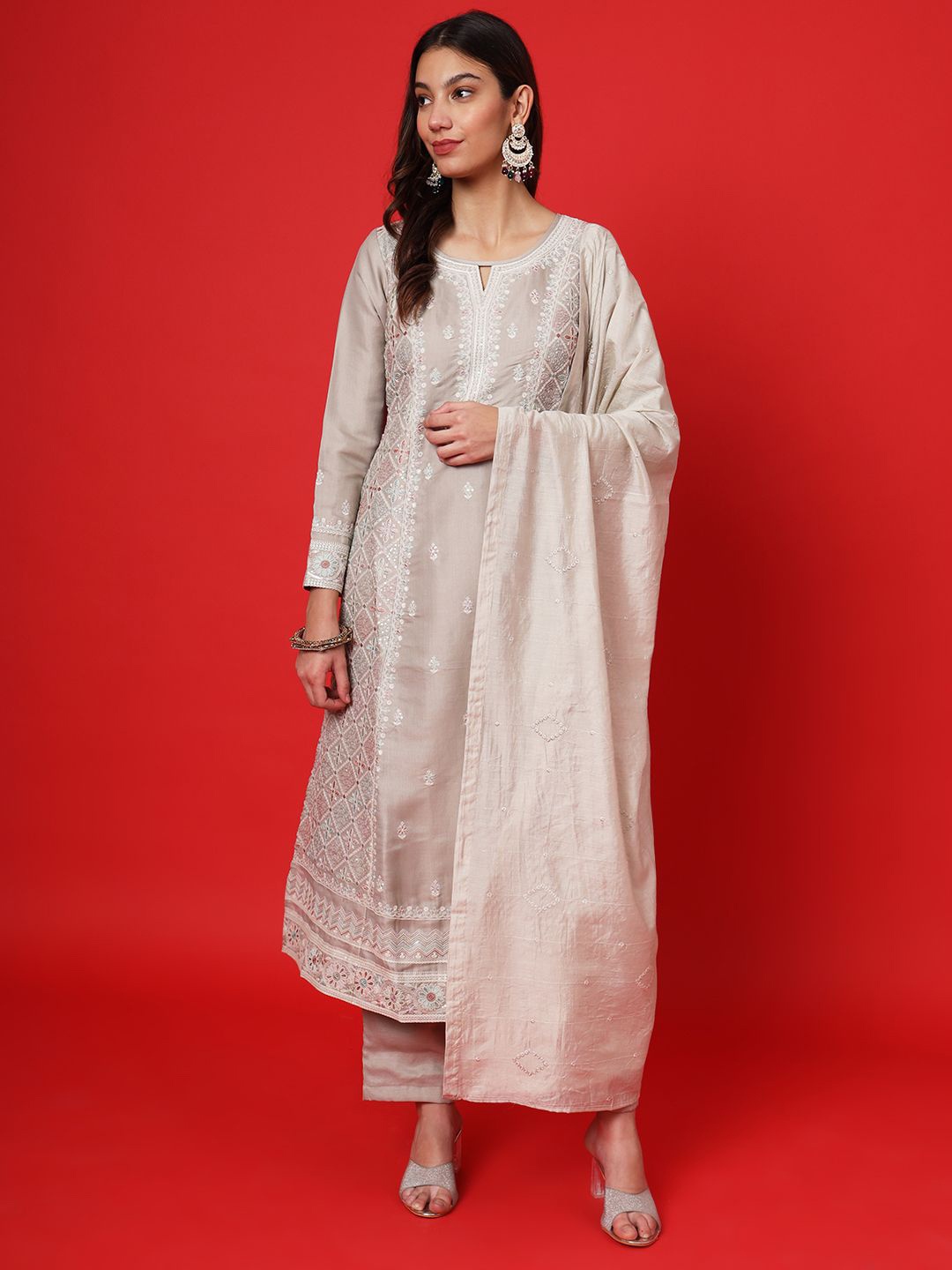 

Suktam Trendz Women Floral Embroidered Regular Thread Work Kurta with Trousers & With Dupatta, Beige